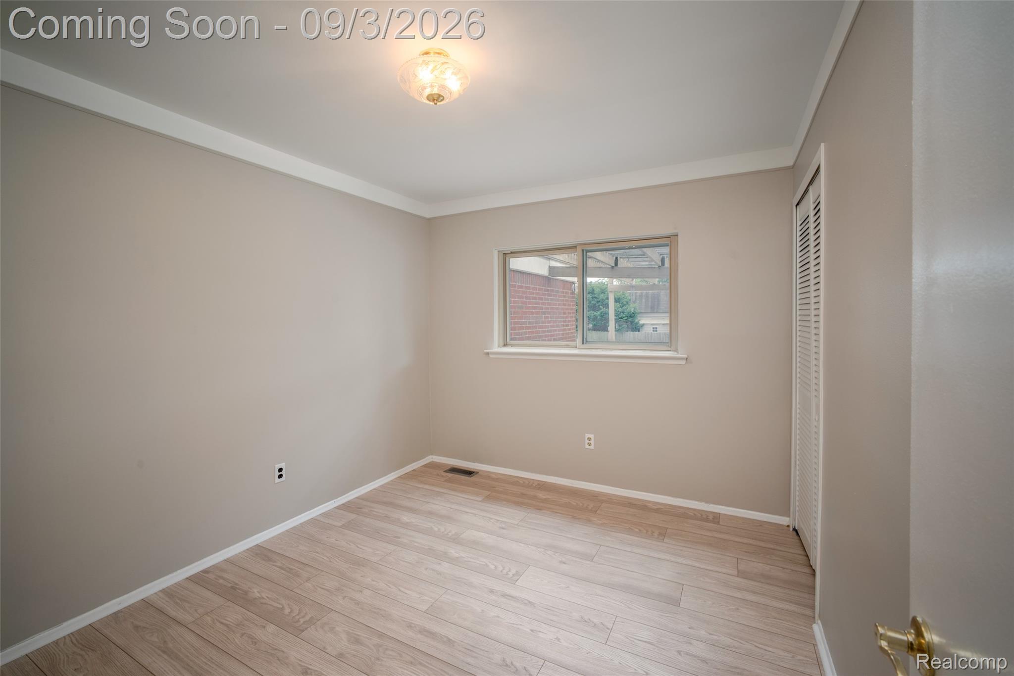 38347 Roycroft Court