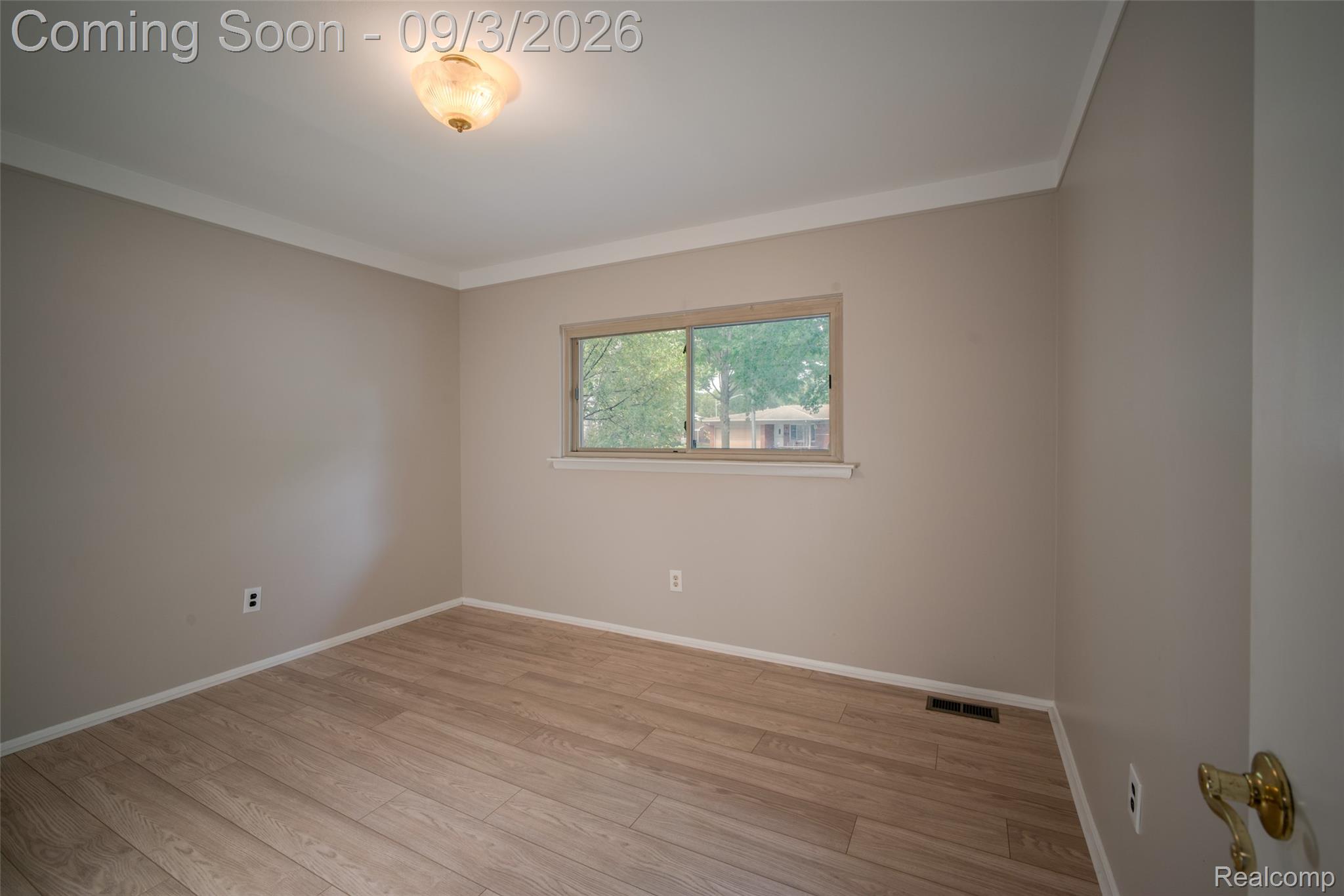 38347 Roycroft Court