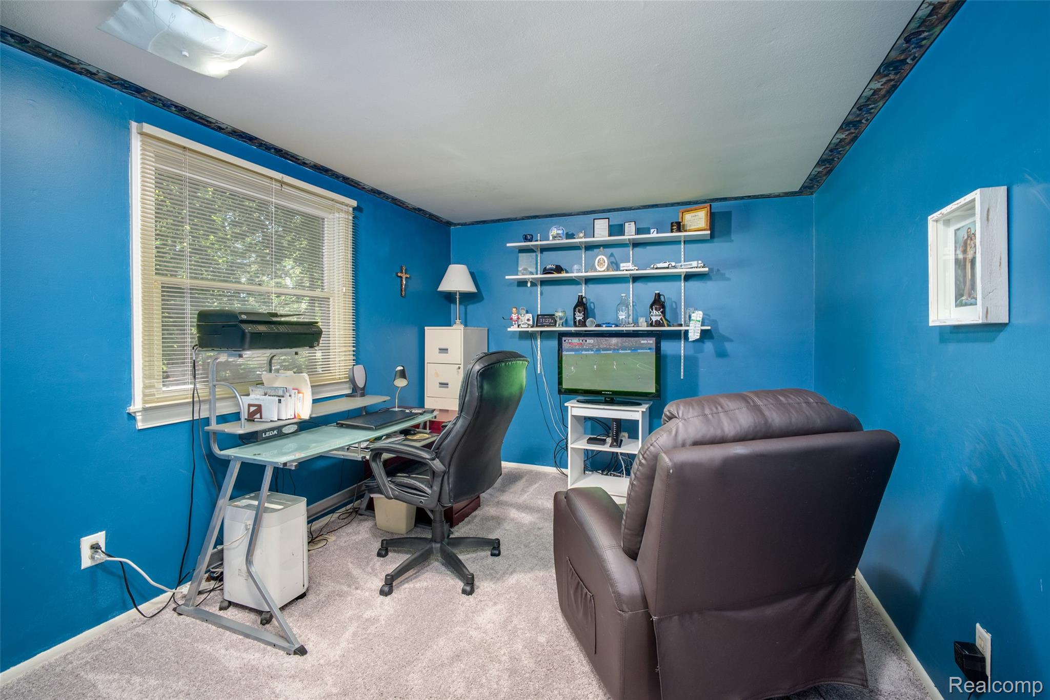 6826 Spruce Drive