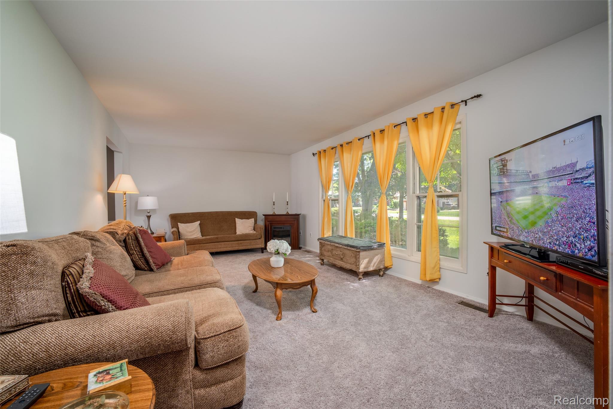 6826 Spruce Drive