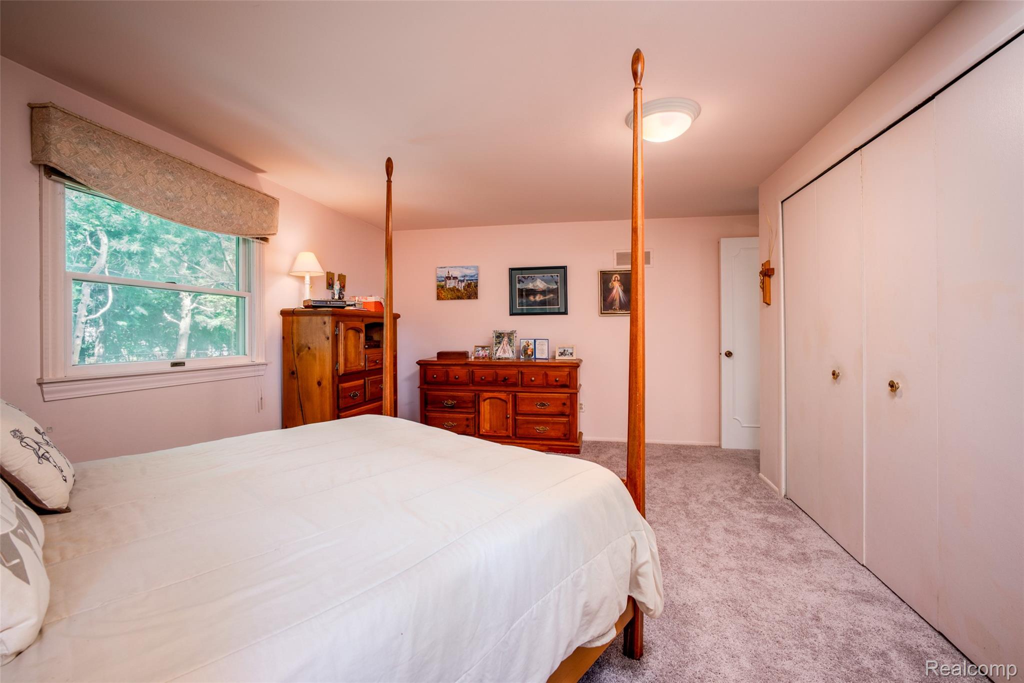 6826 Spruce Drive