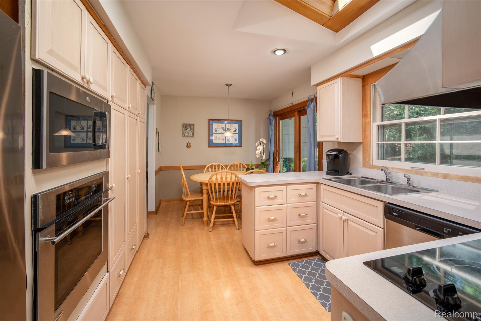 6826 Spruce Drive