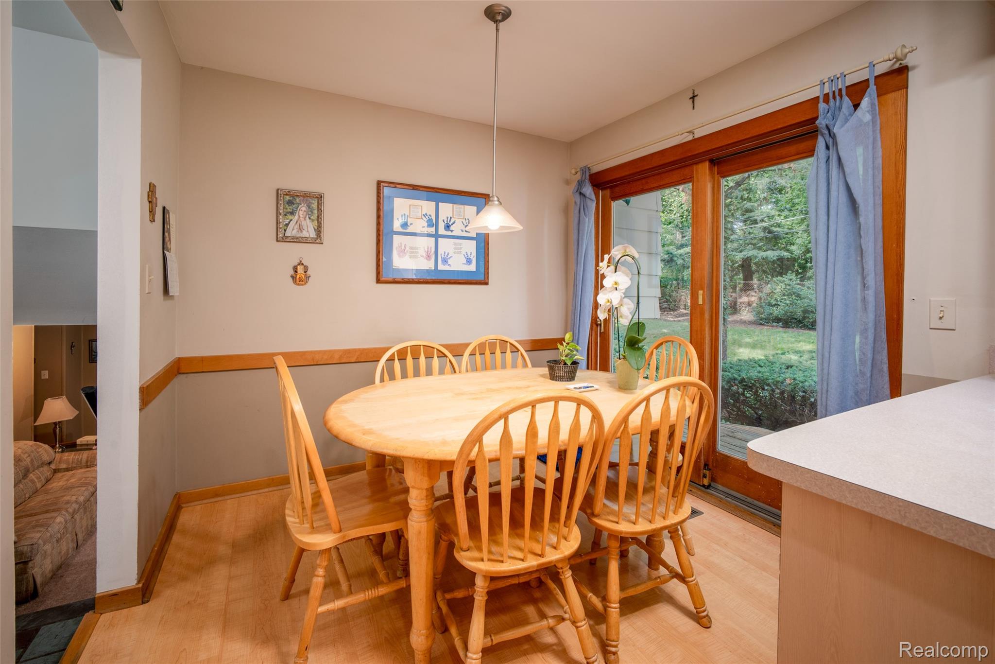 6826 Spruce Drive