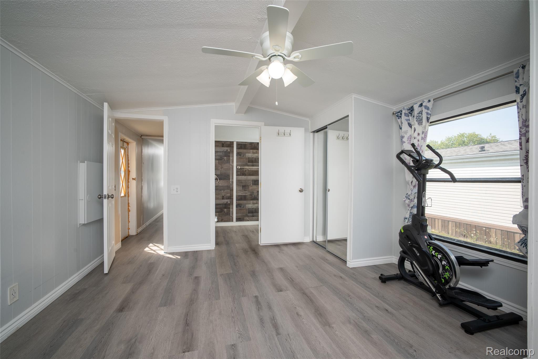 2043 Marmoor Drive