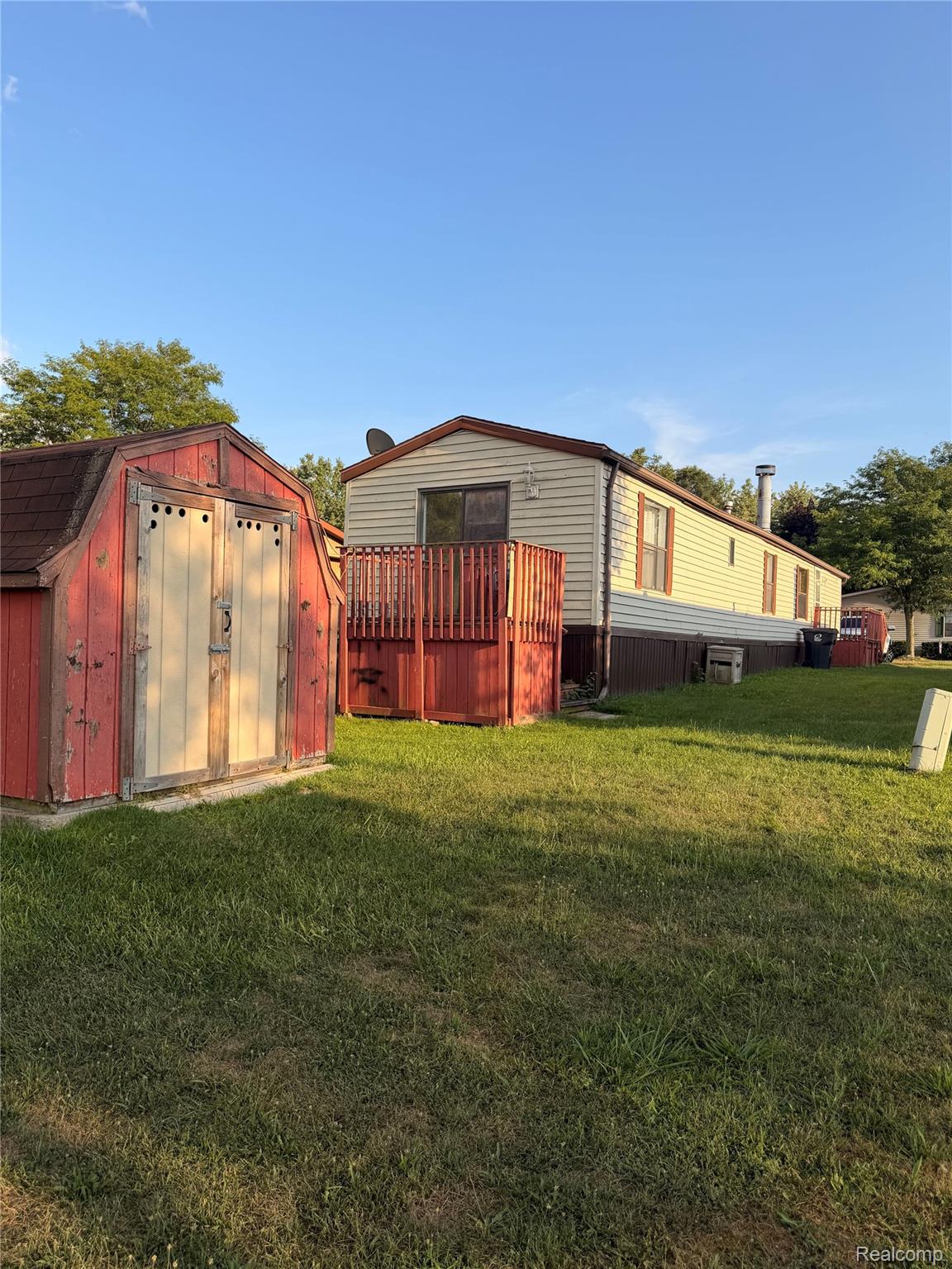 2043 Marmoor Drive