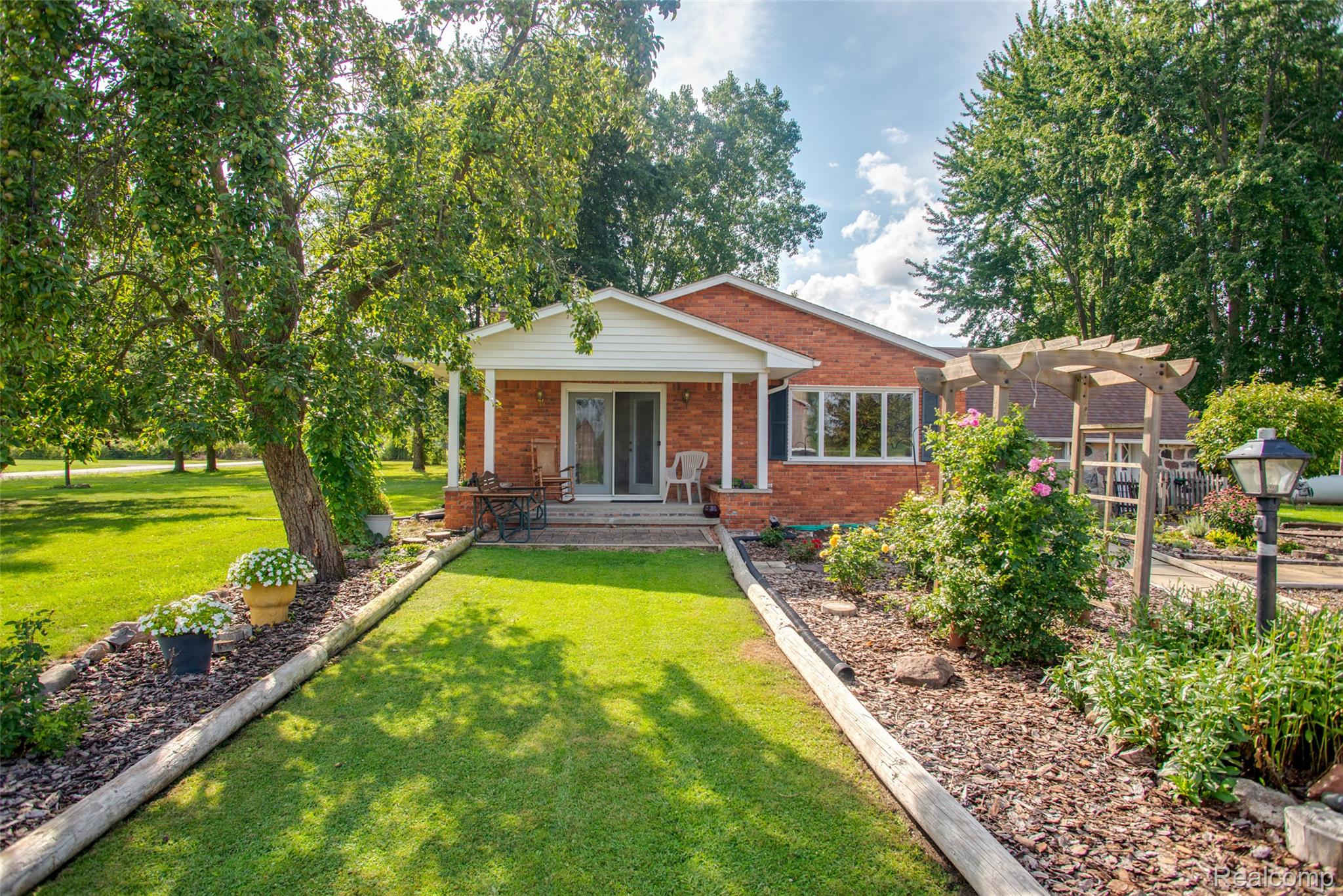 8728 Rynn Road