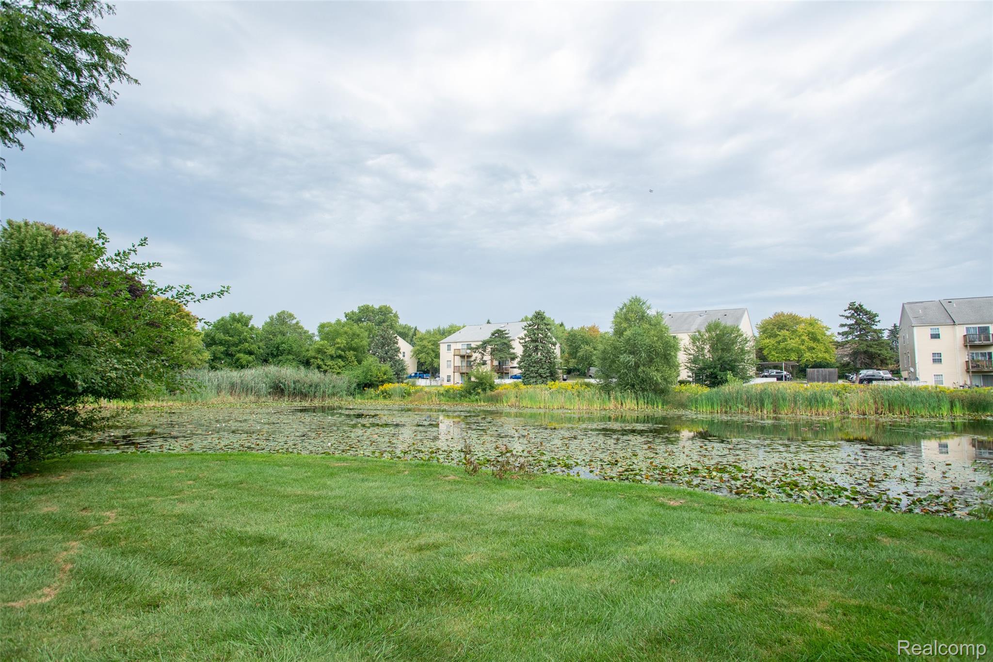 2689 Williamsburg Circle