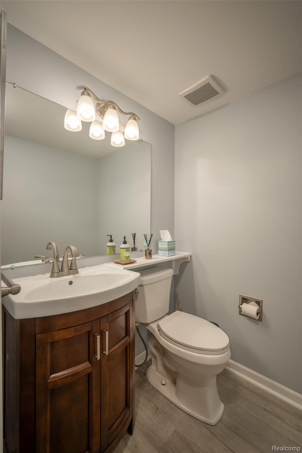 2689 Williamsburg Circle