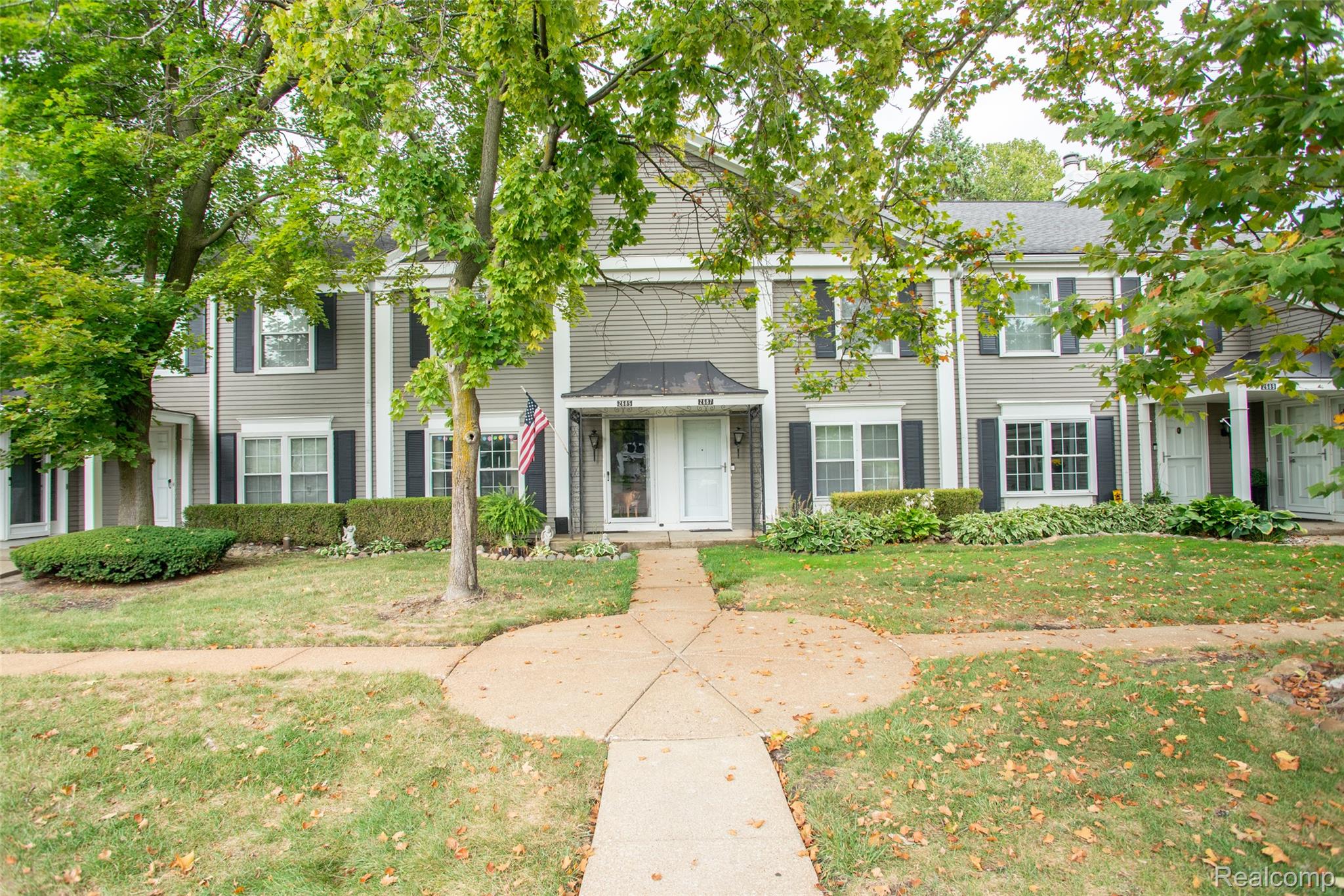 2689 Williamsburg Circle