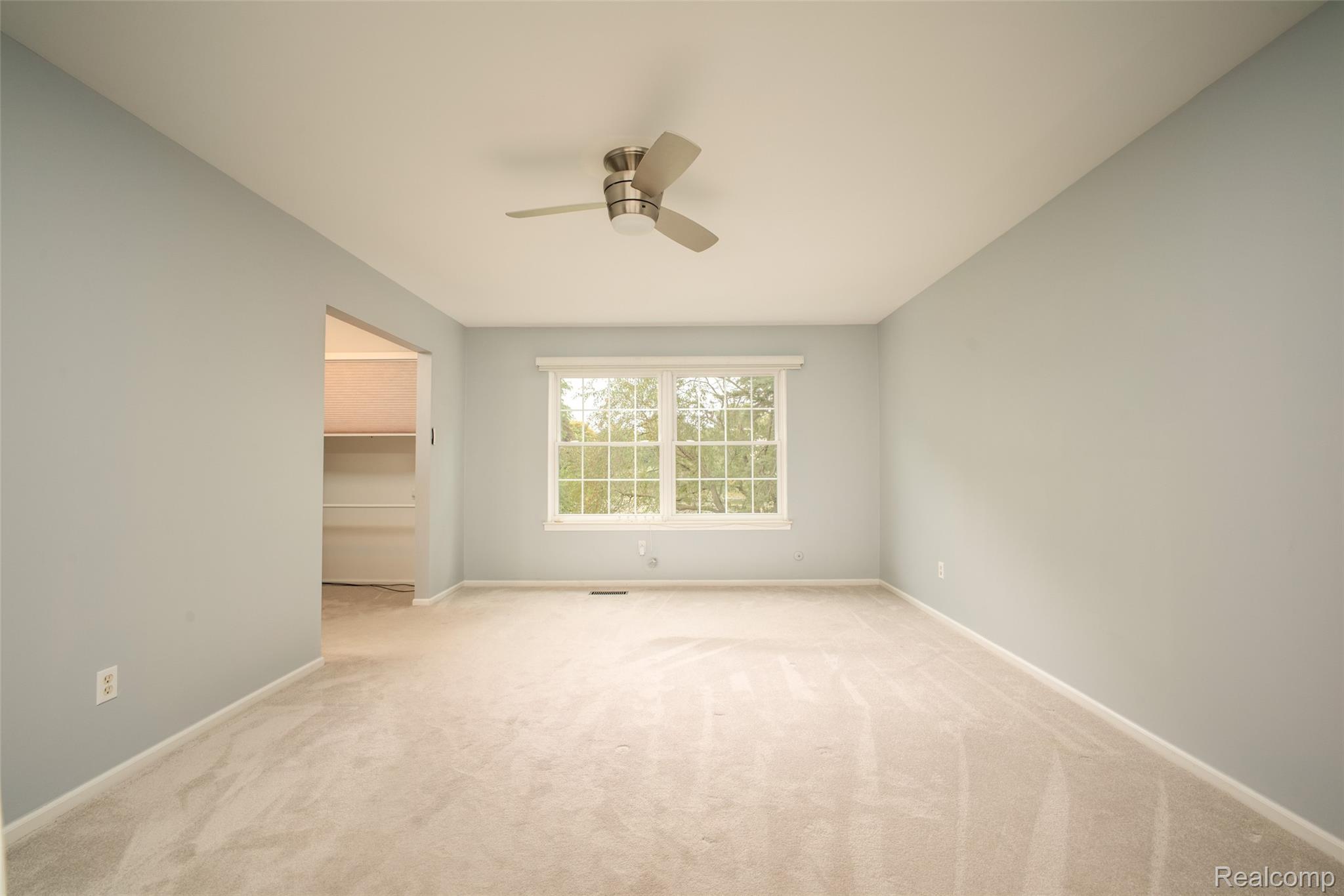 2689 Williamsburg Circle