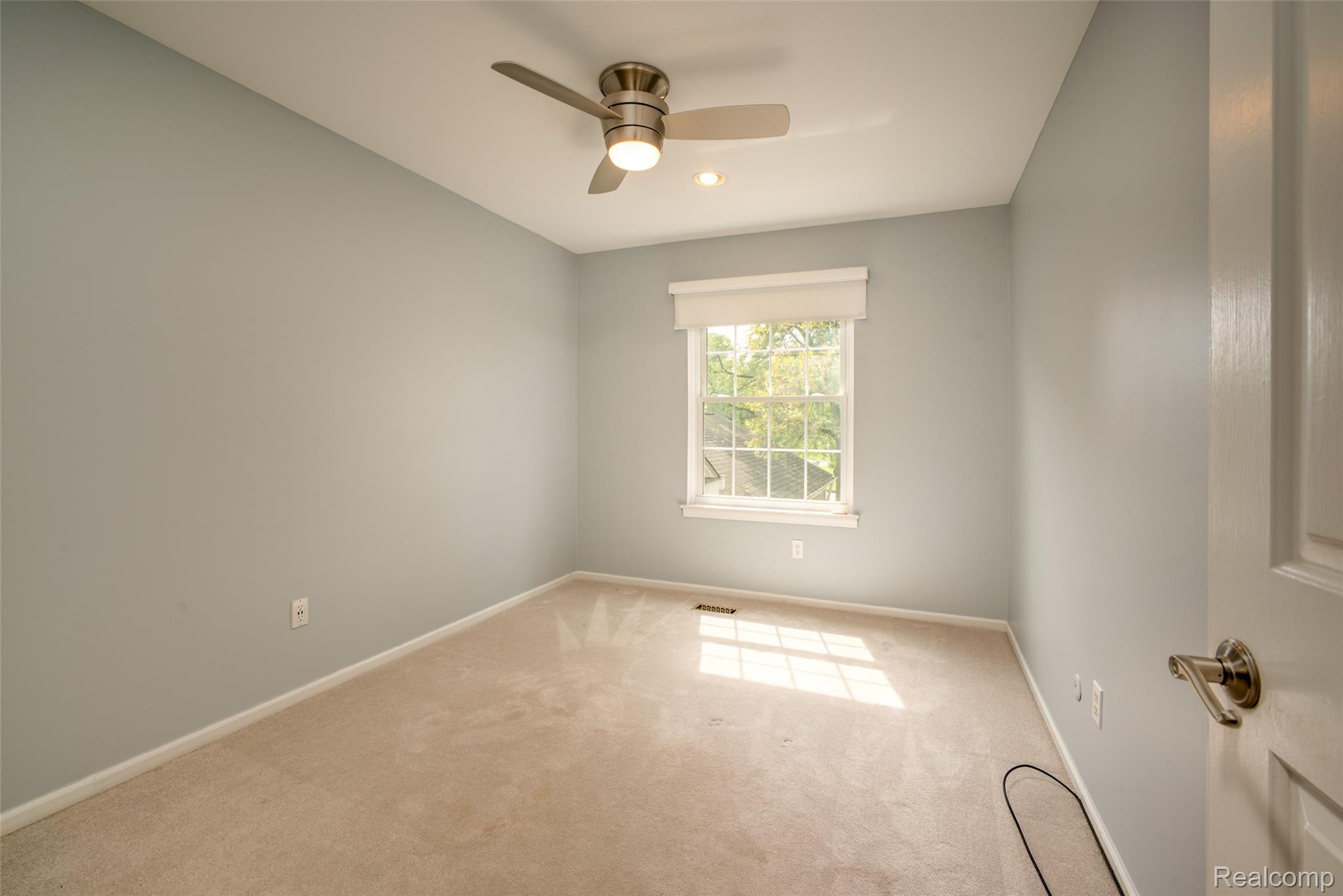 2689 Williamsburg Circle