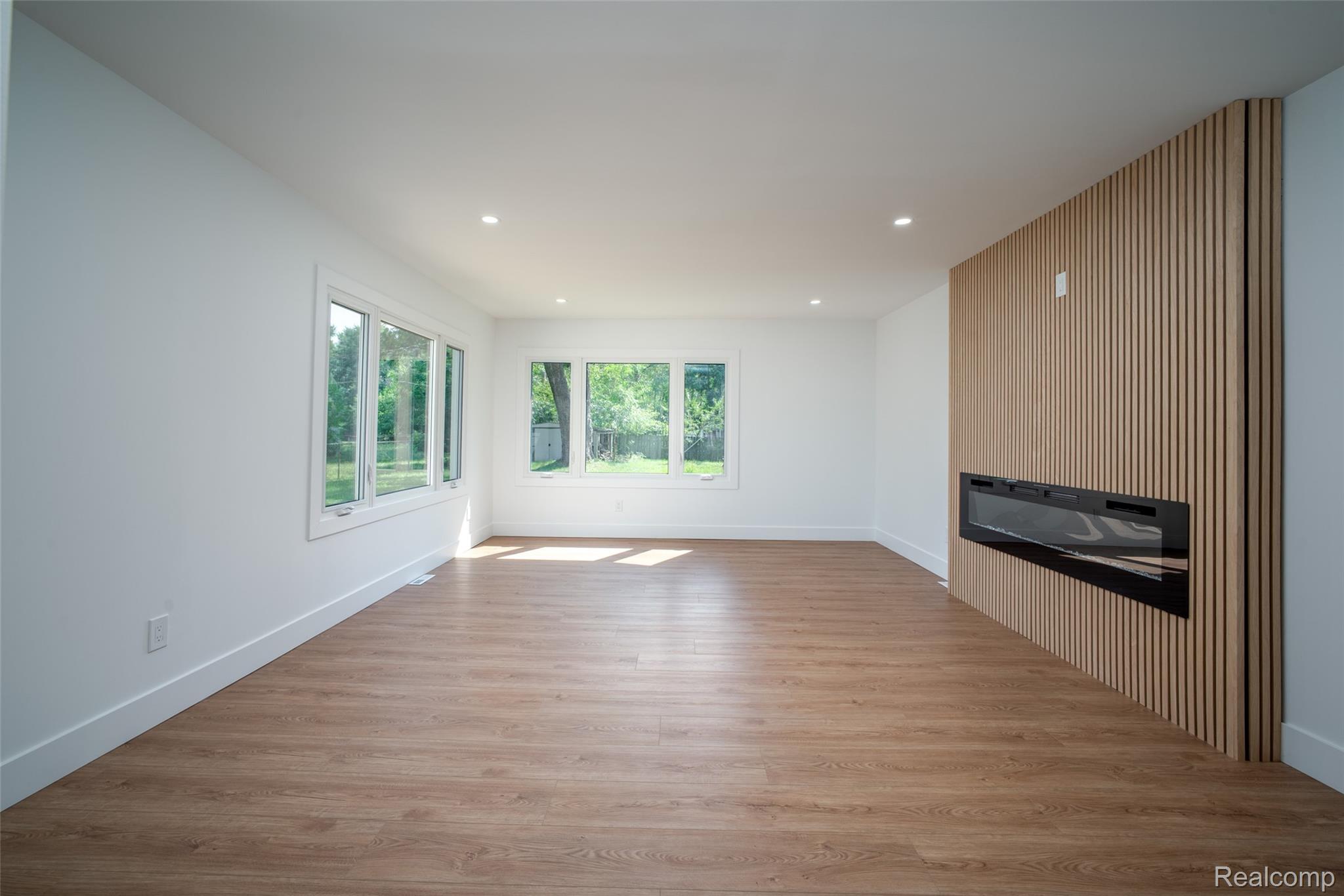 5969 Pleasant Drive