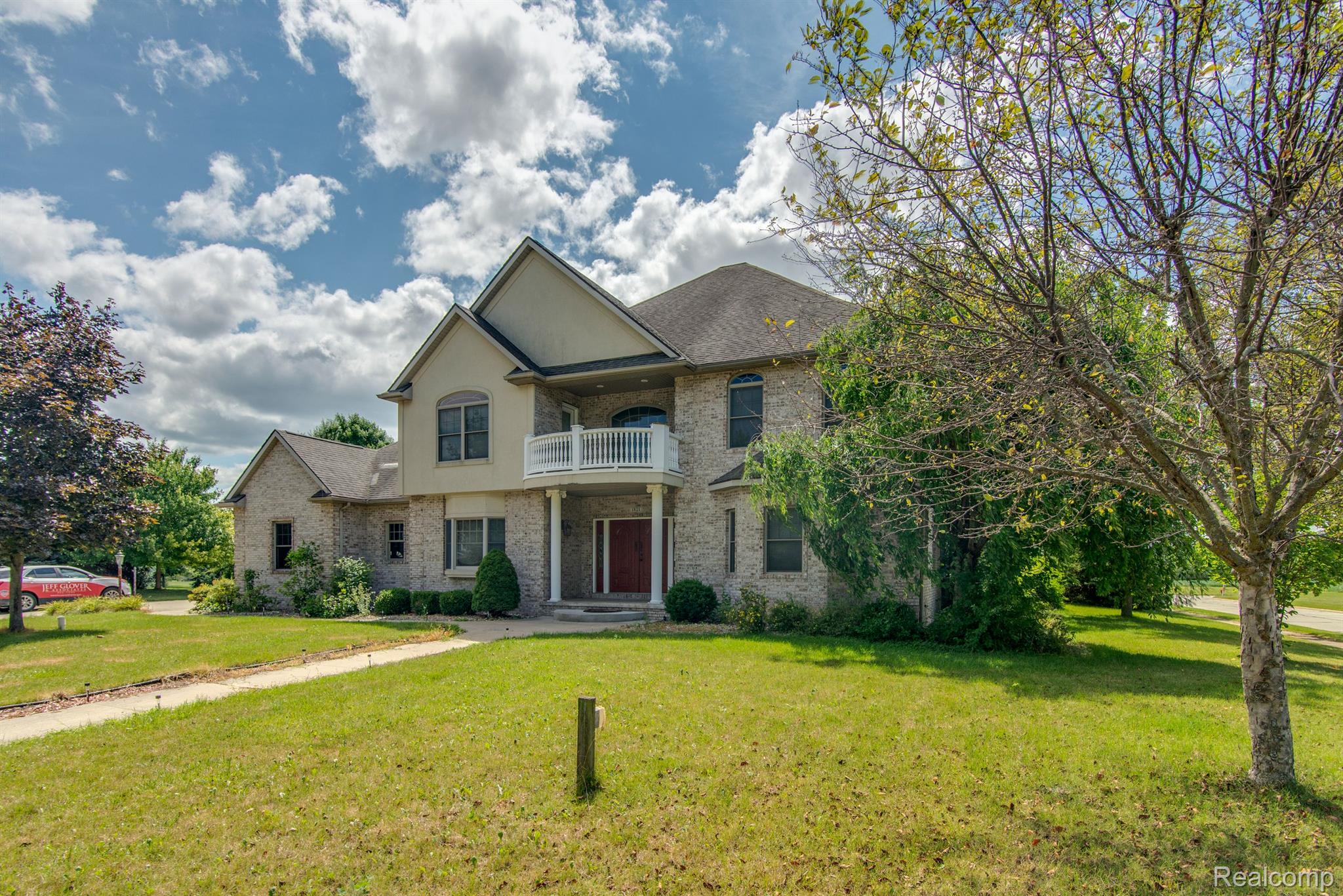 1821 WOODS Way