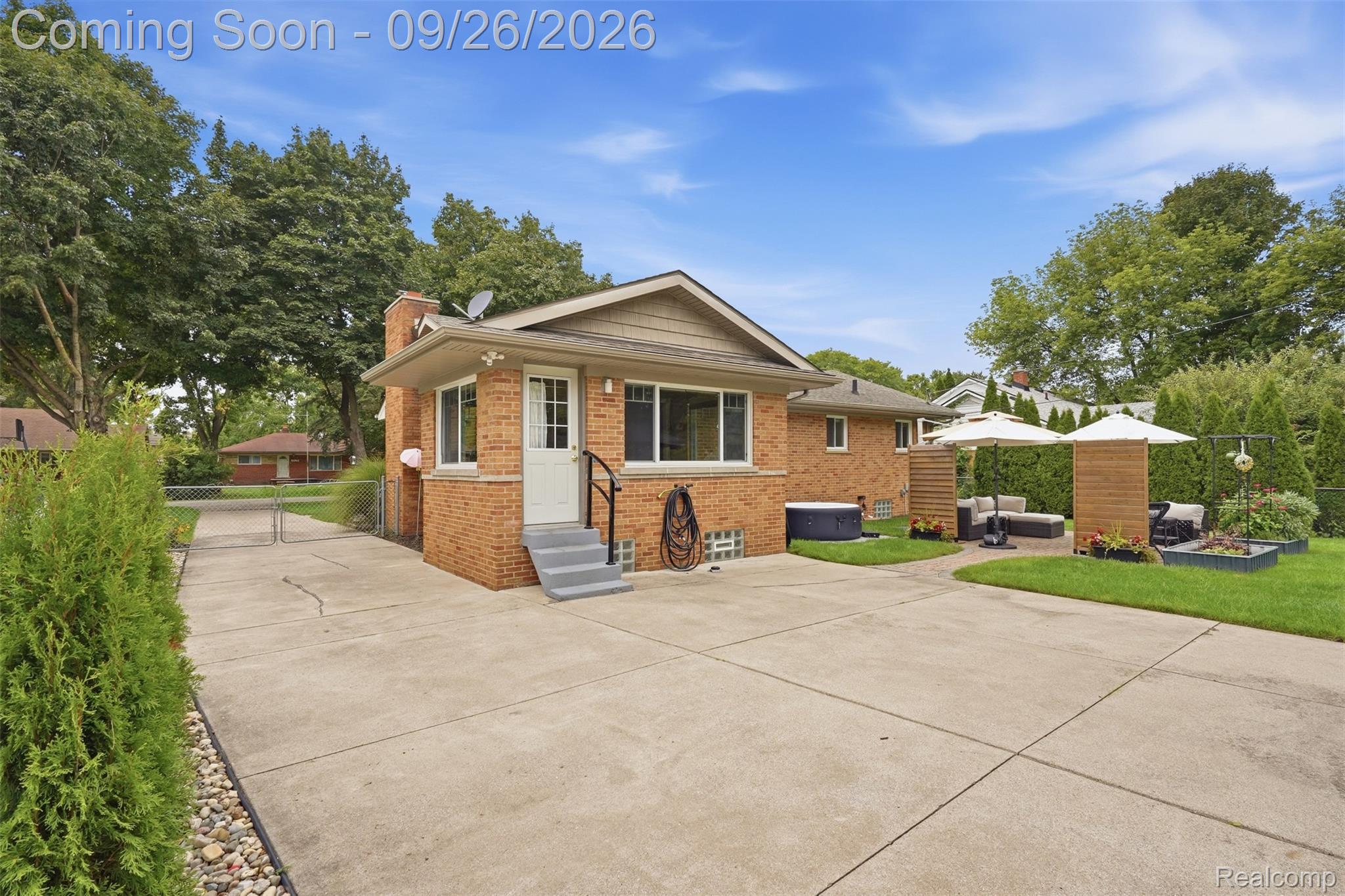 8858 Ball Street