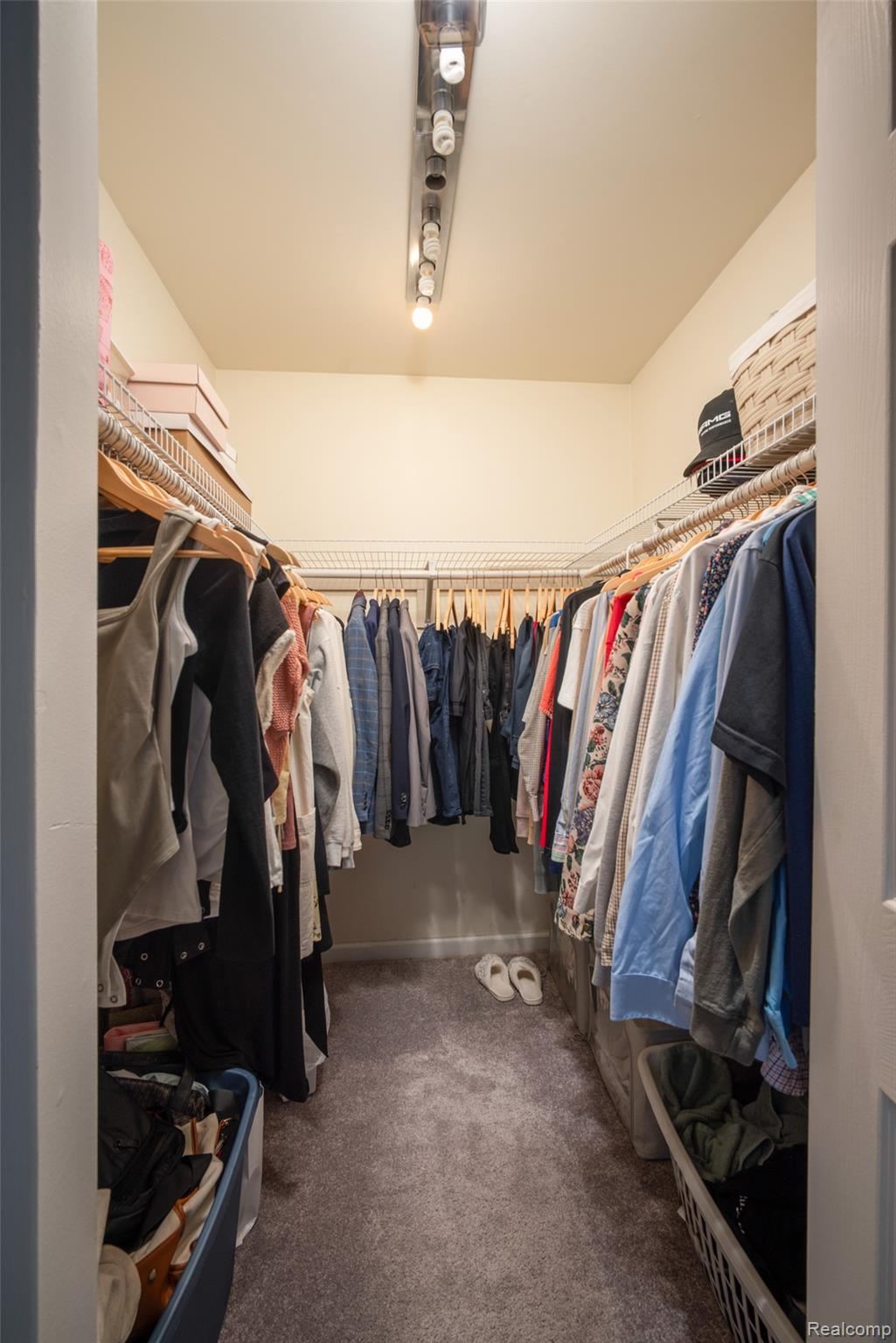 3925 Lone Pine Road Unit: 100