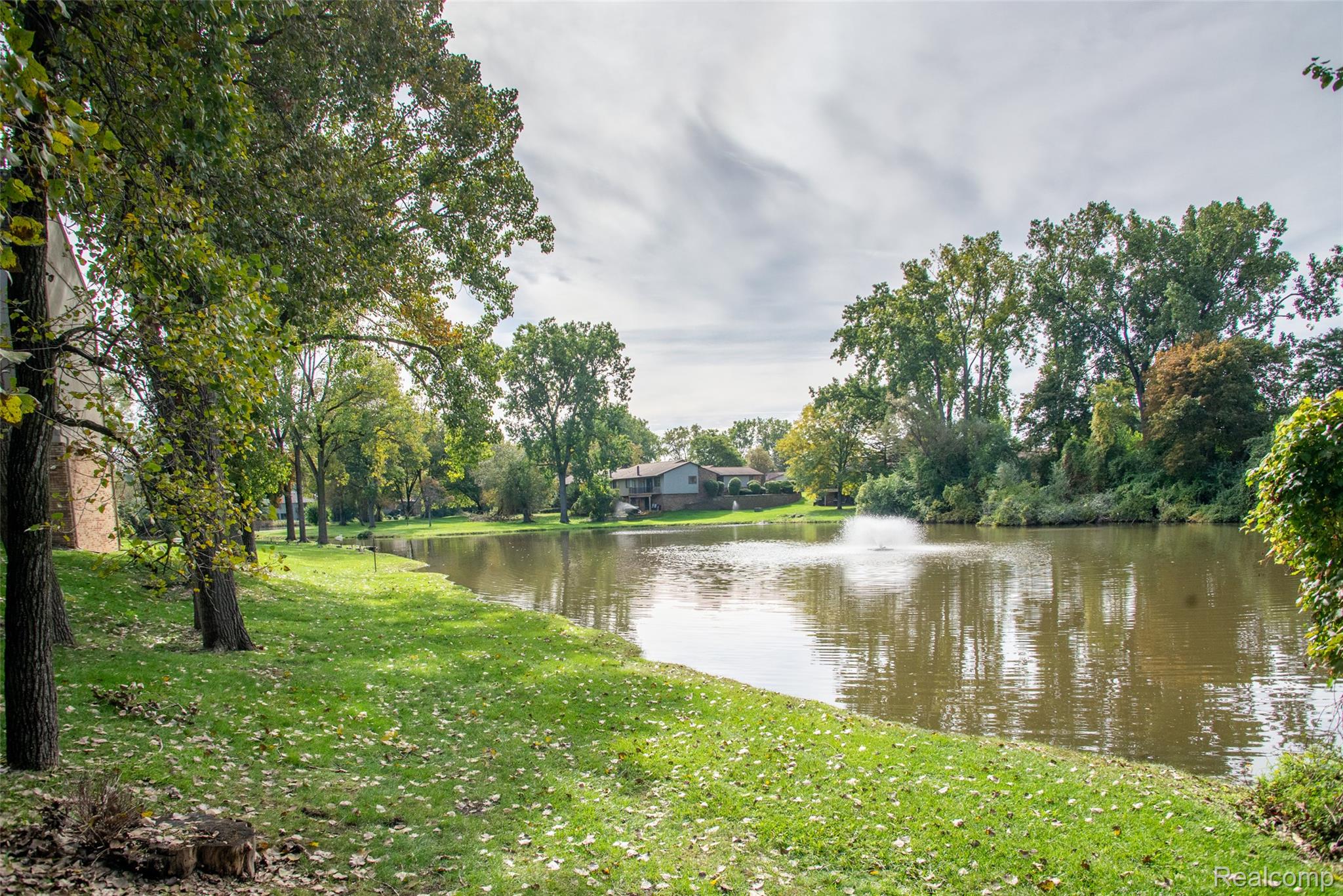 3925 Lone Pine Road Unit: 100