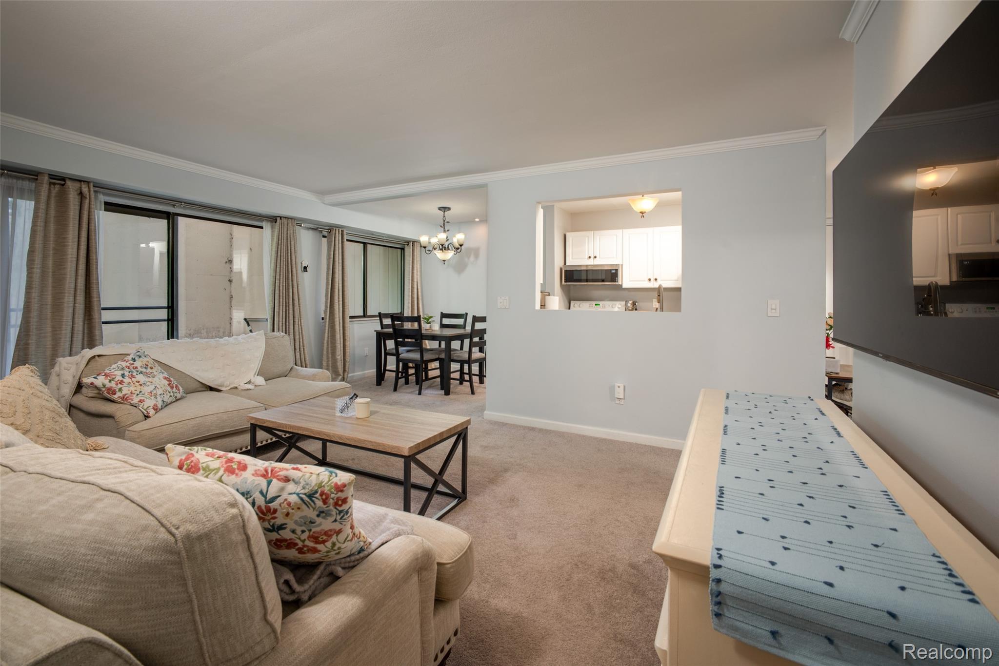 3925 Lone Pine Road Unit: 100