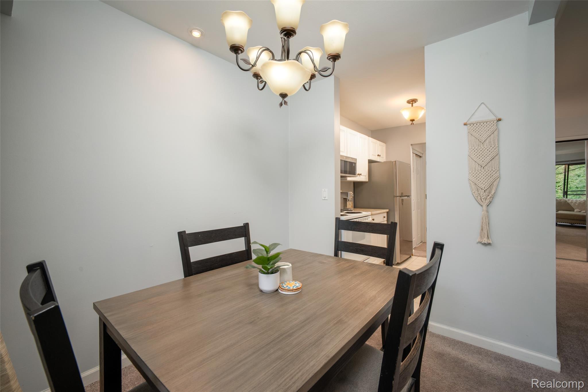 3925 Lone Pine Road Unit: 100