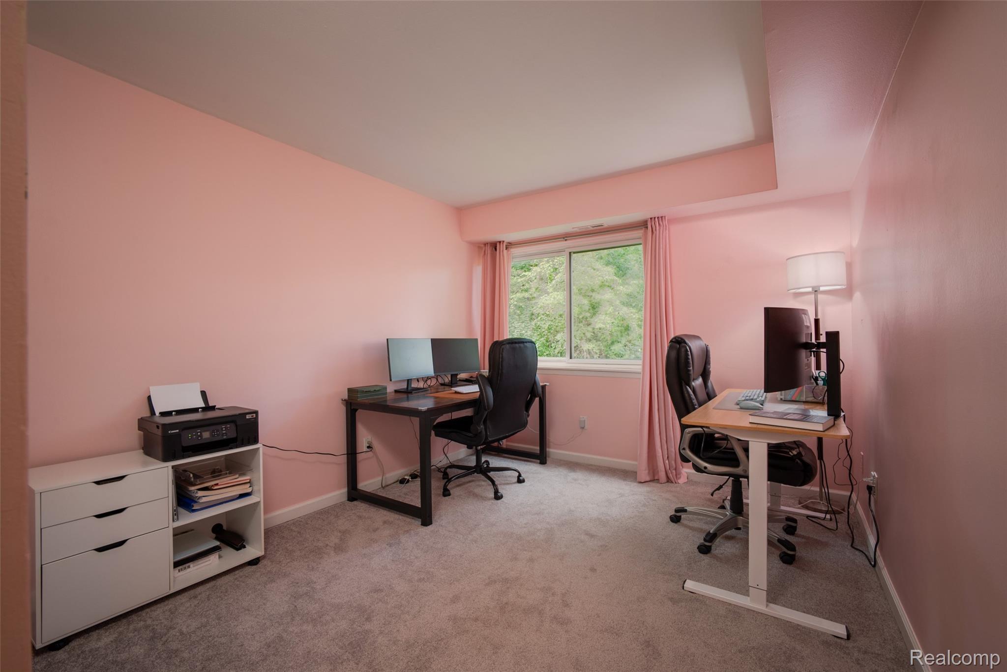 3925 Lone Pine Road Unit: 100