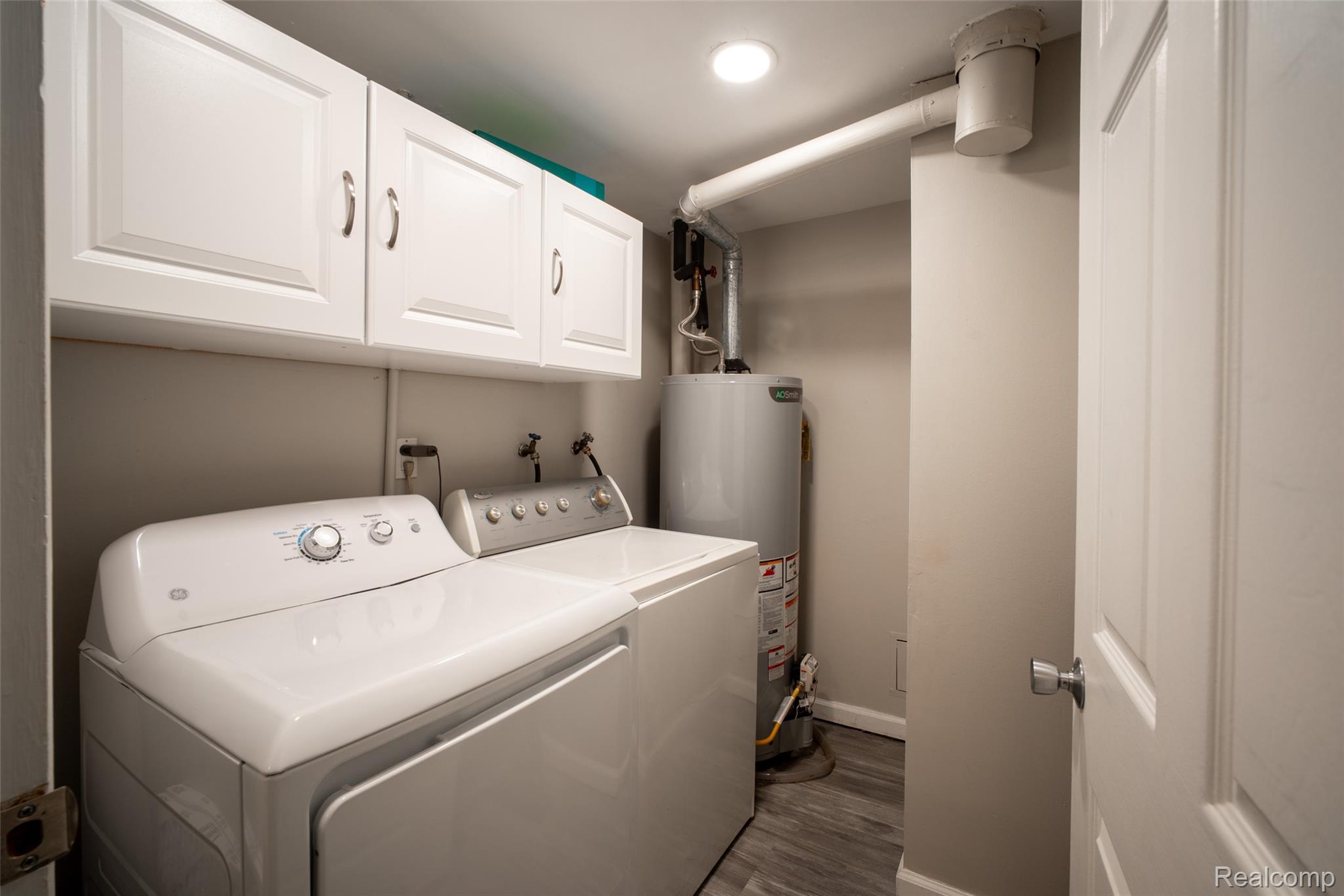 3925 Lone Pine Road Unit: 100