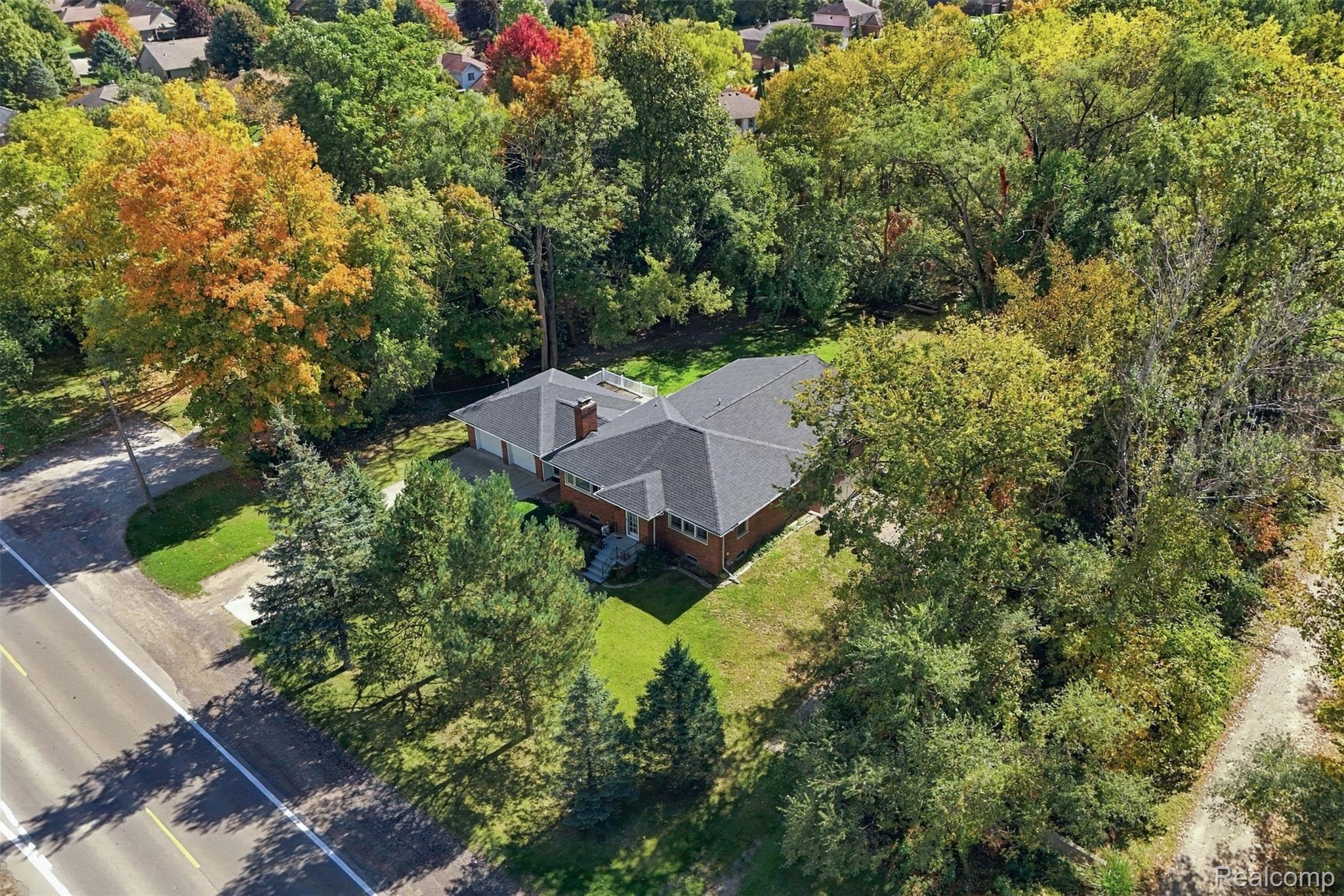 804 E Avon RD