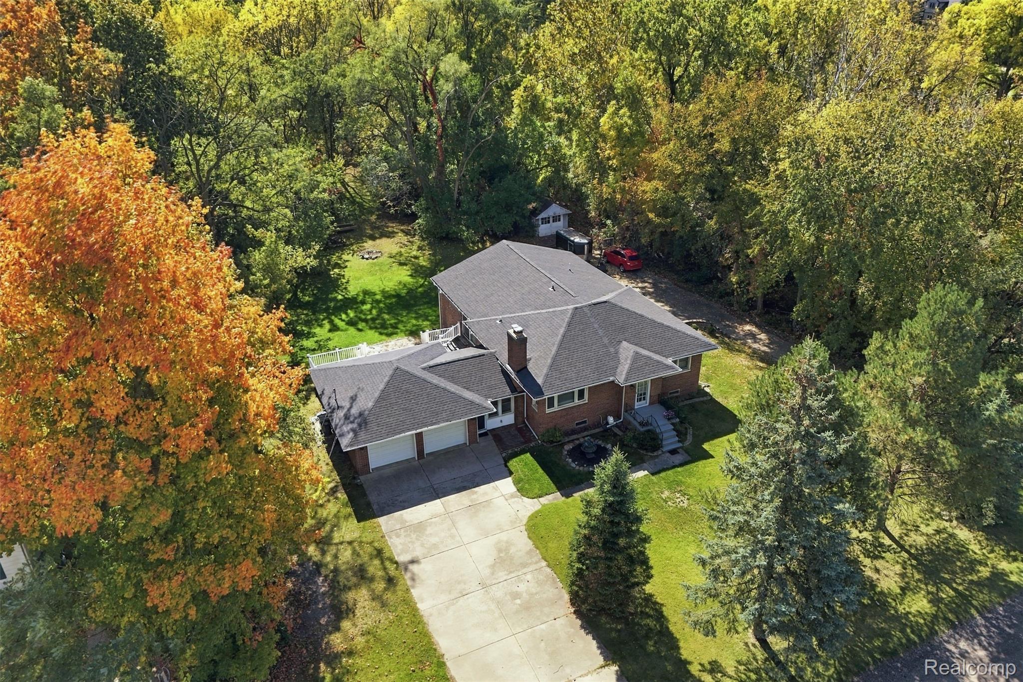 804 E Avon RD