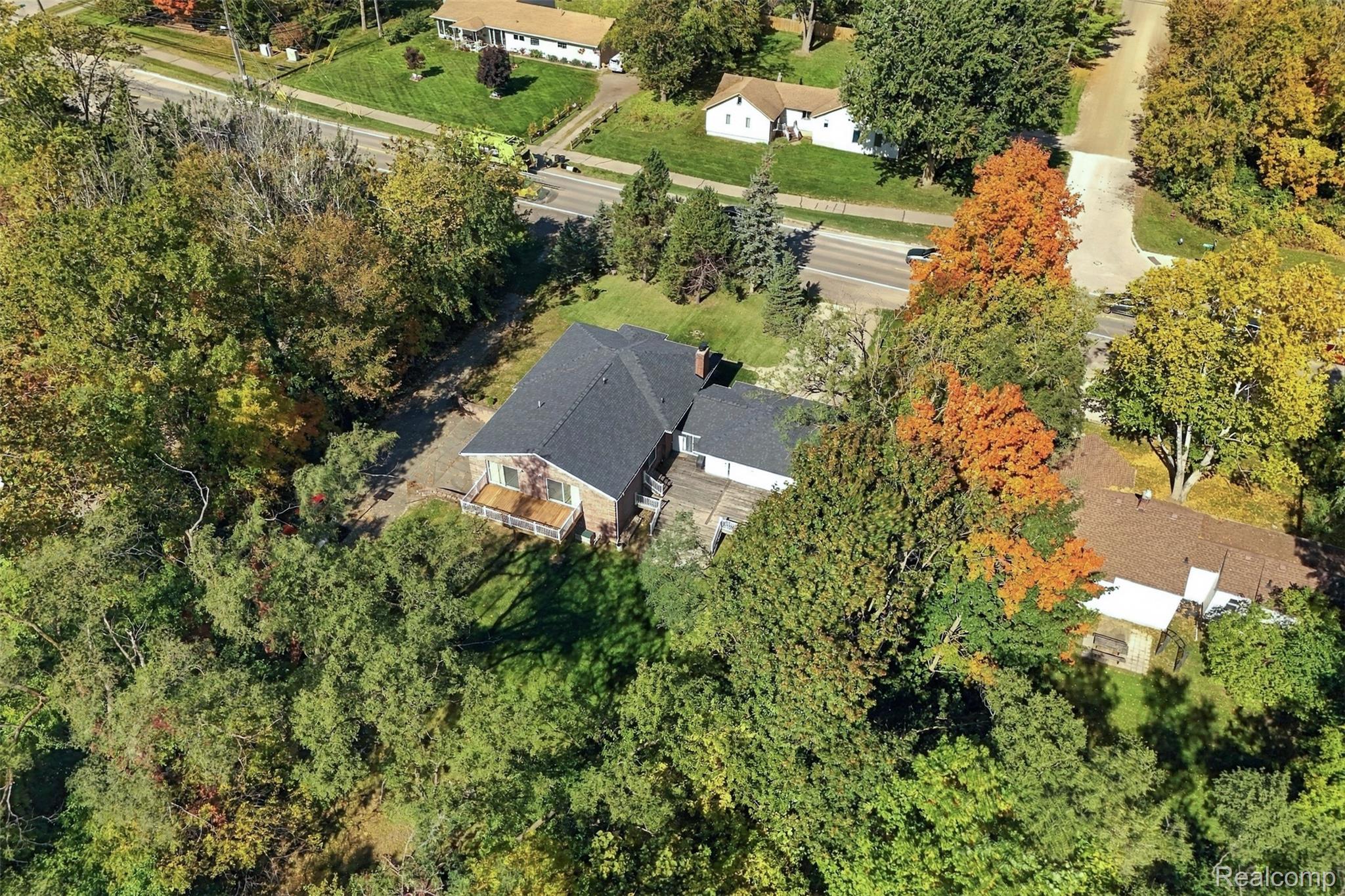 804 E Avon RD