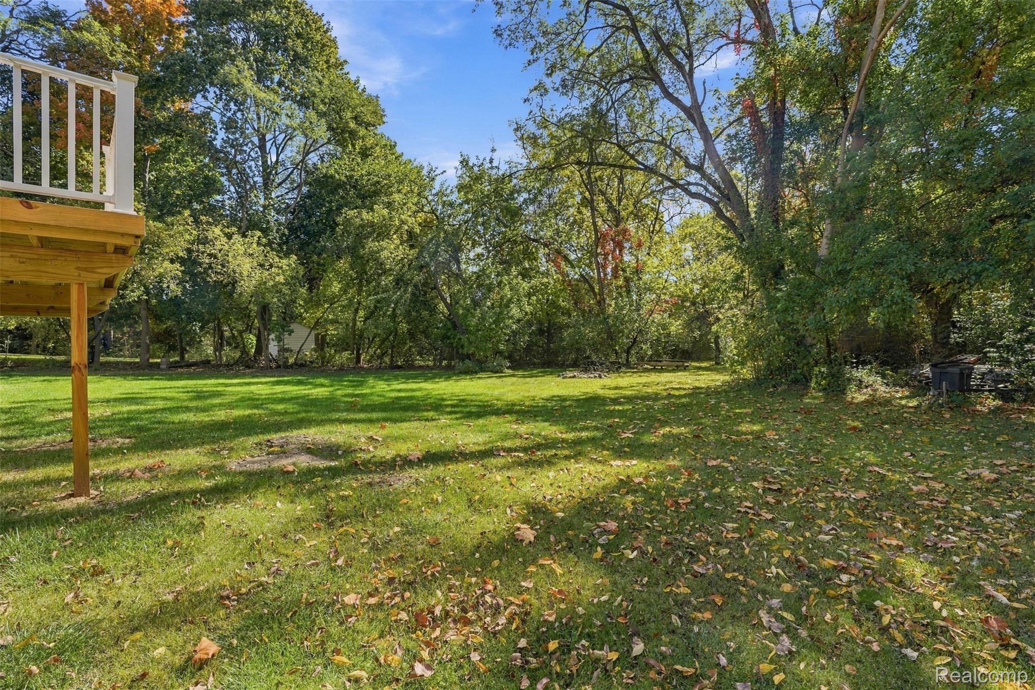 804 E Avon RD