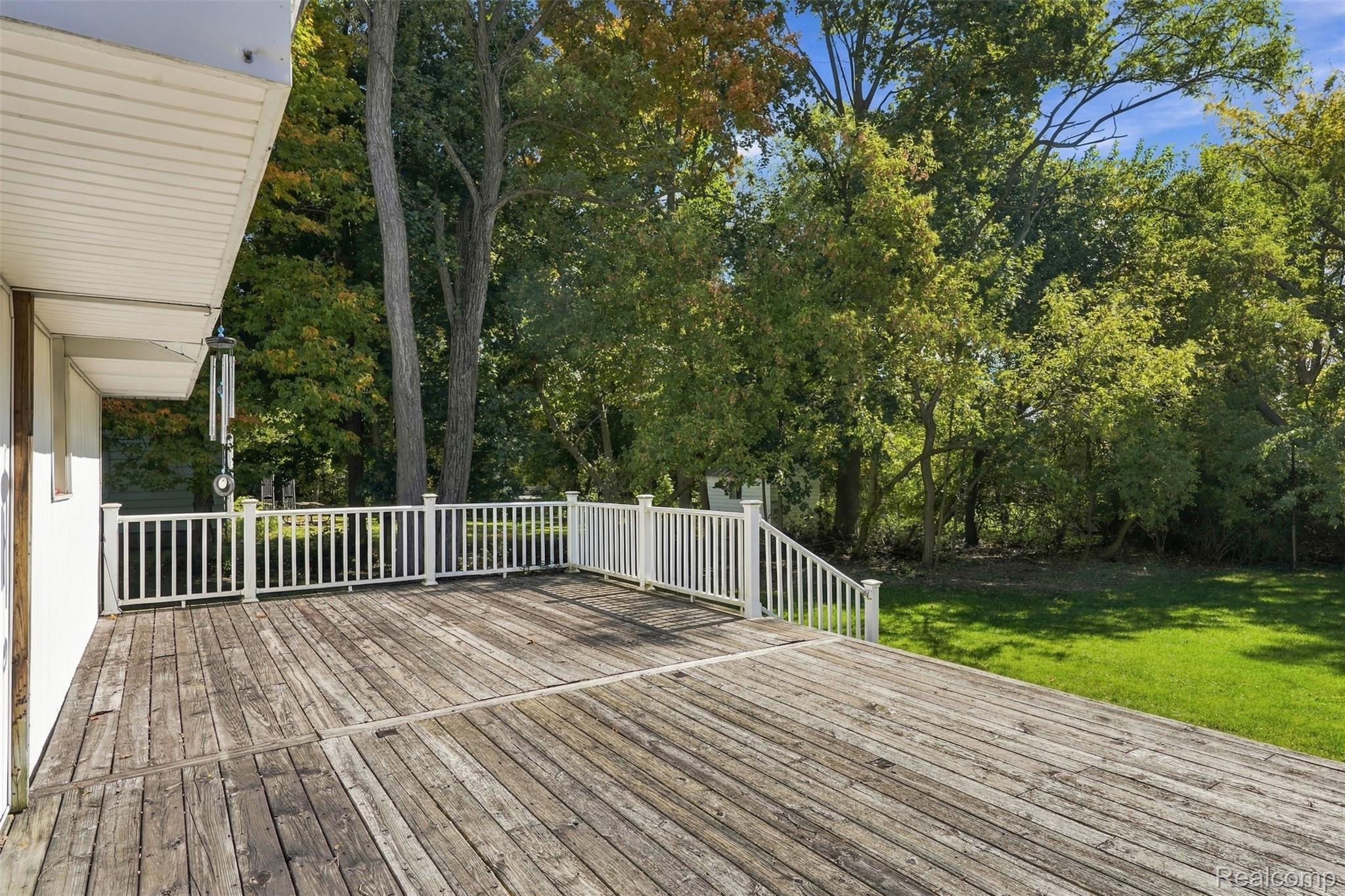 804 E Avon RD