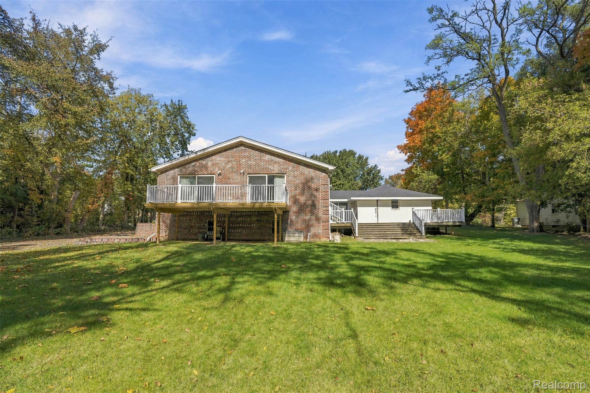 804 E Avon RD