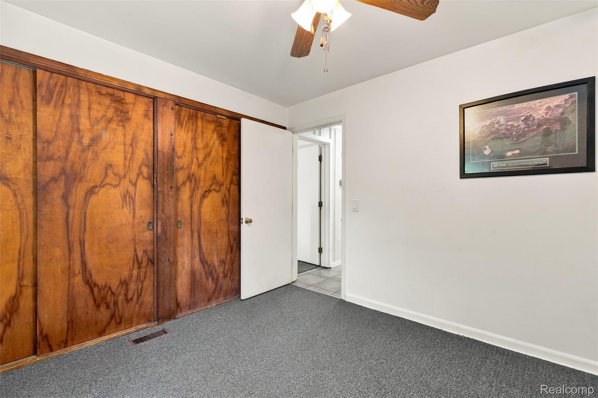 804 E Avon RD