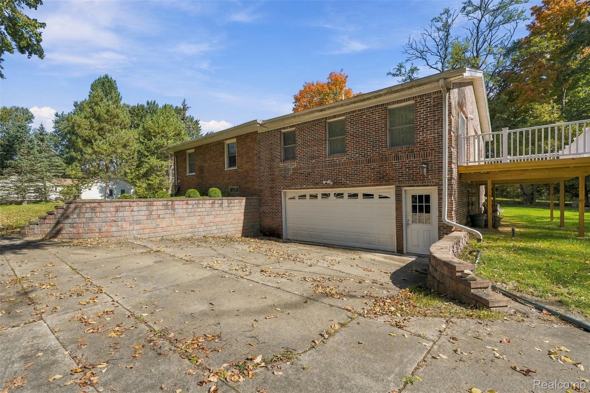804 E Avon RD