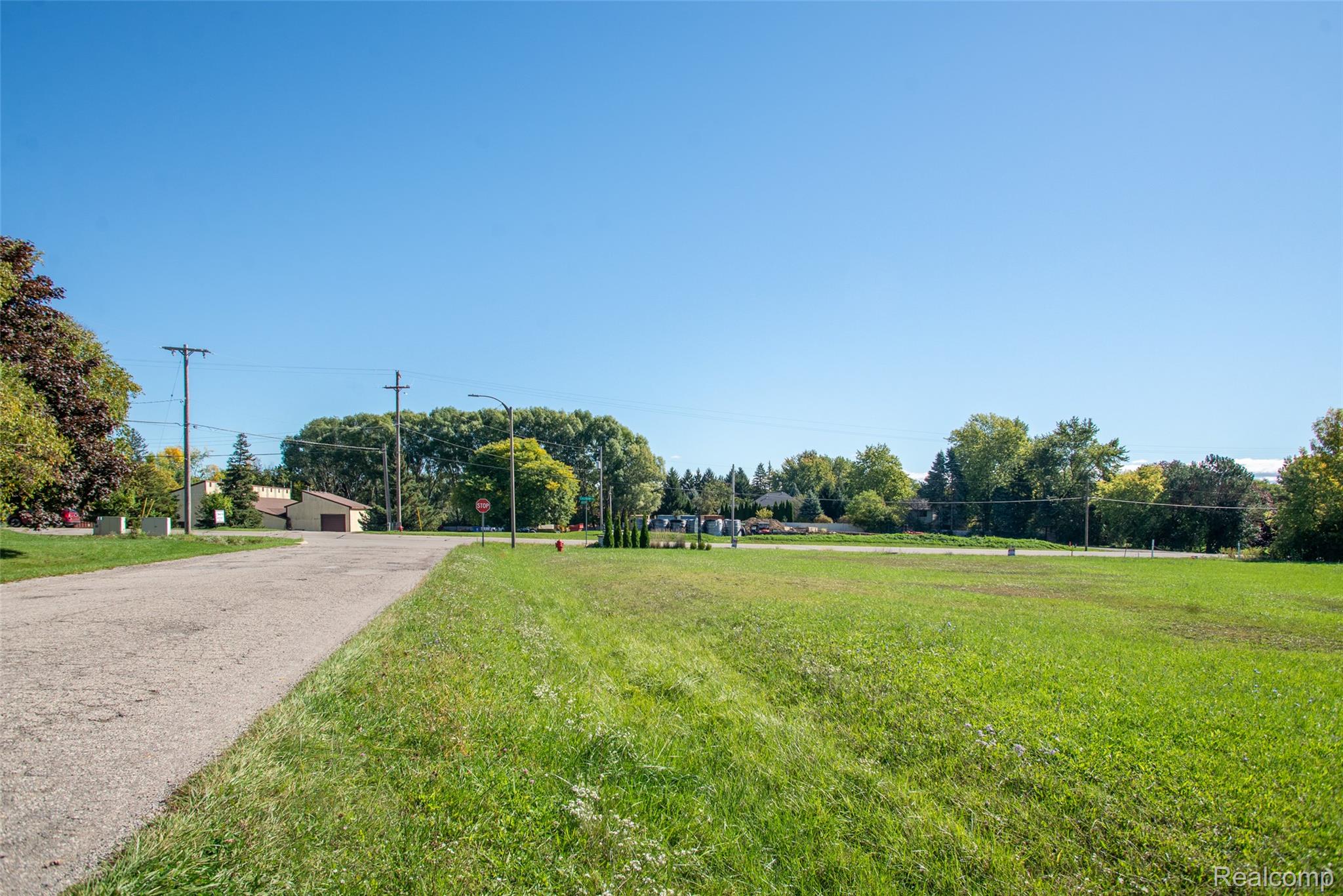 01 S Saginaw ST