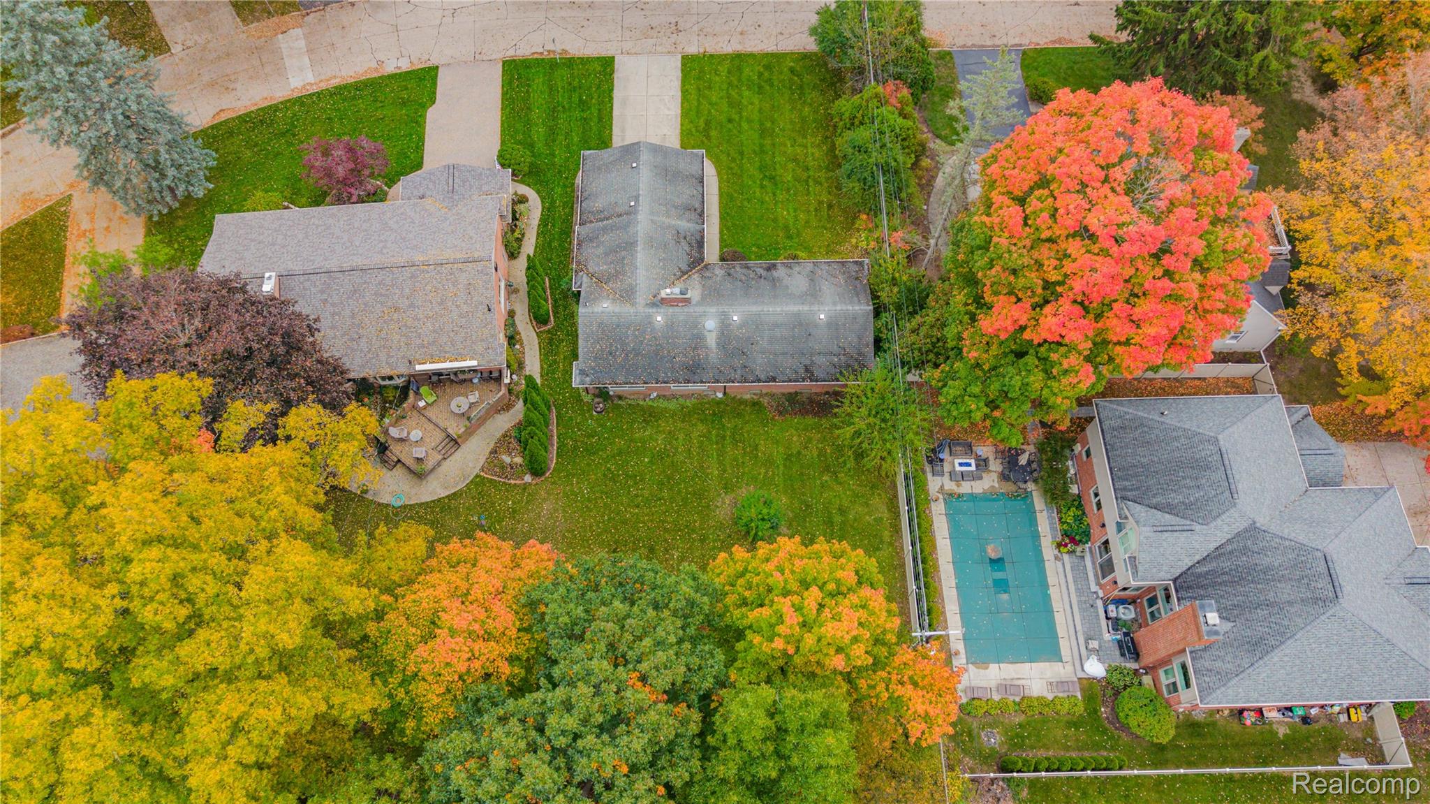 1058 Arden LN