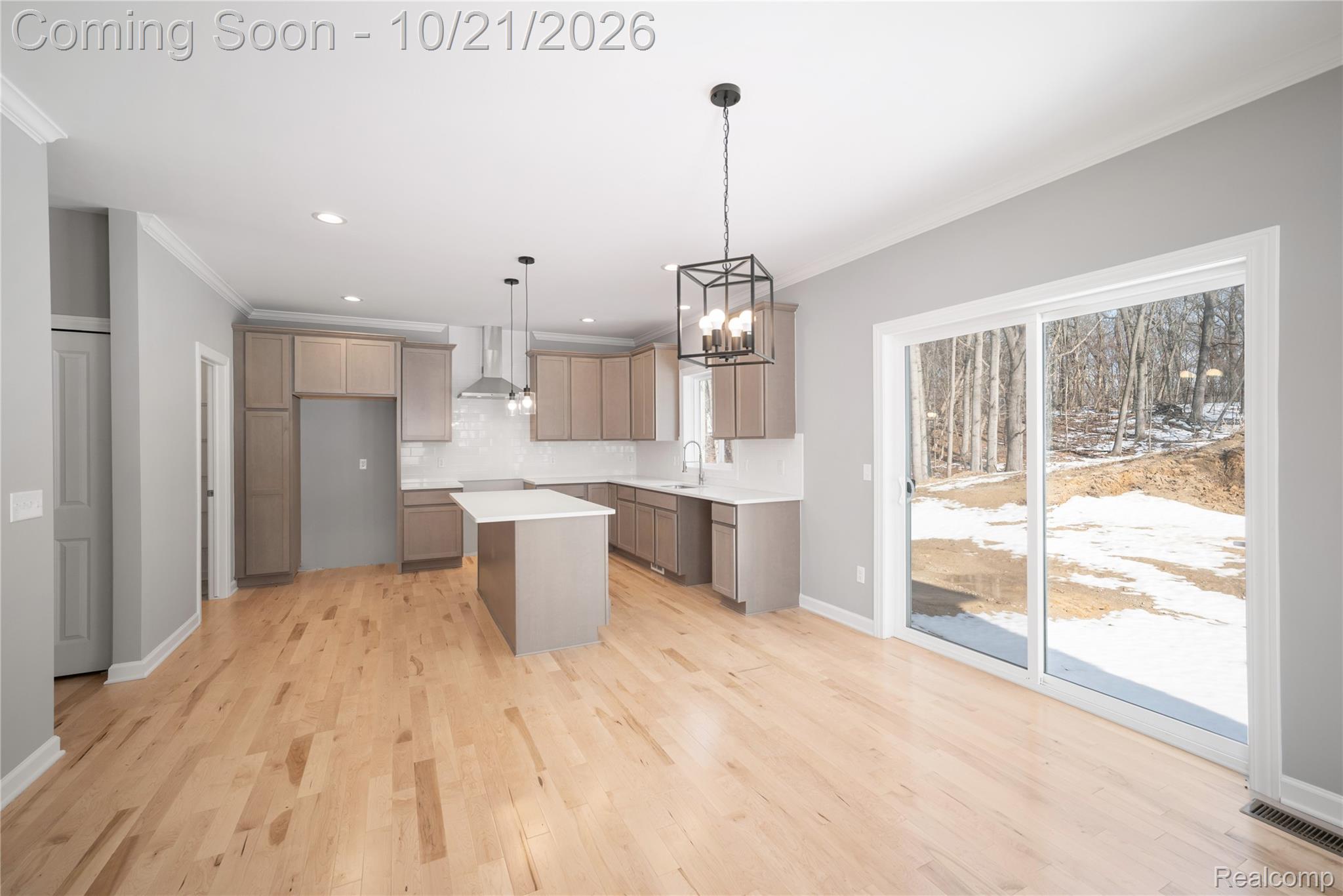16085 Catalpa Ridge DR