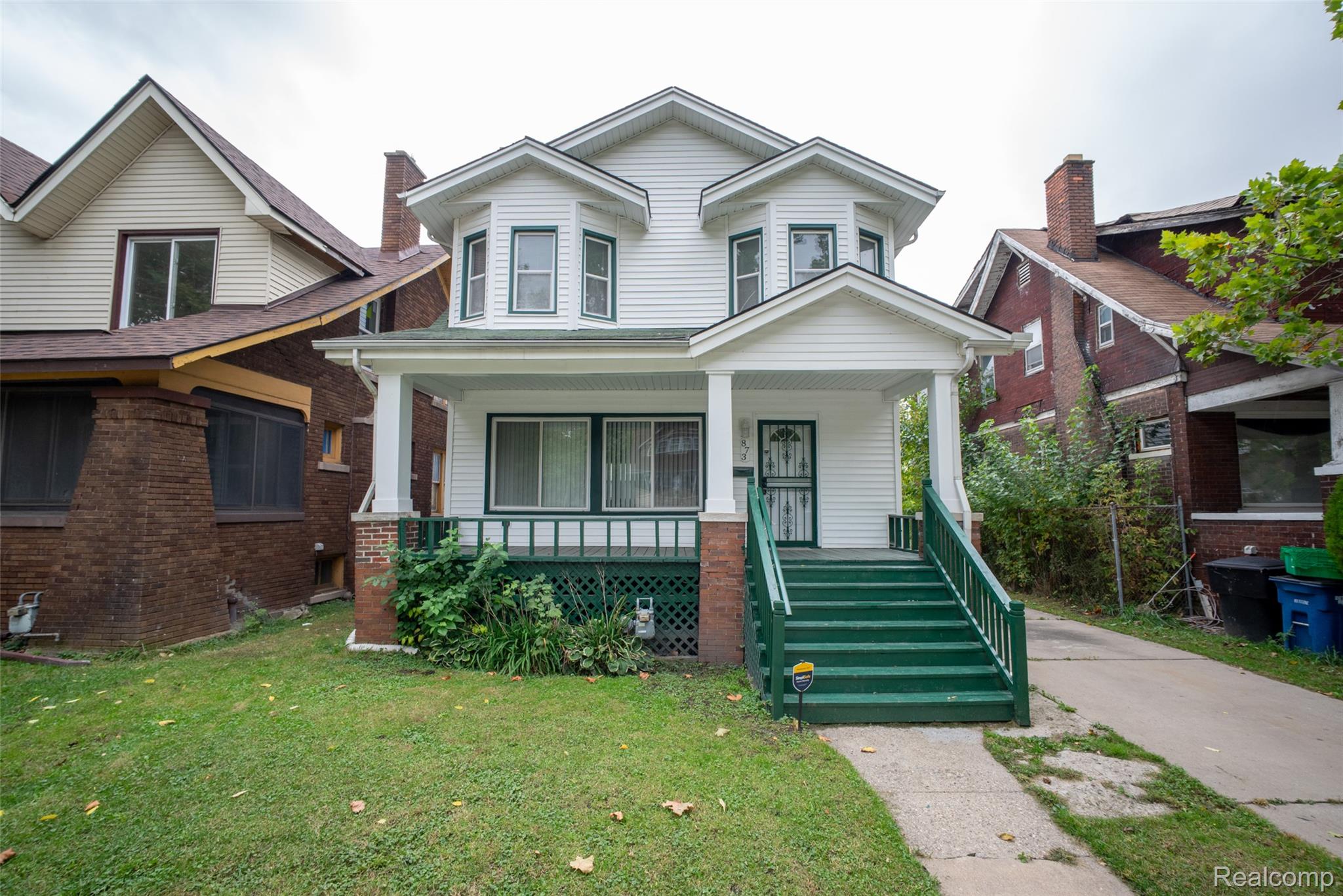 873 Algonquin ST