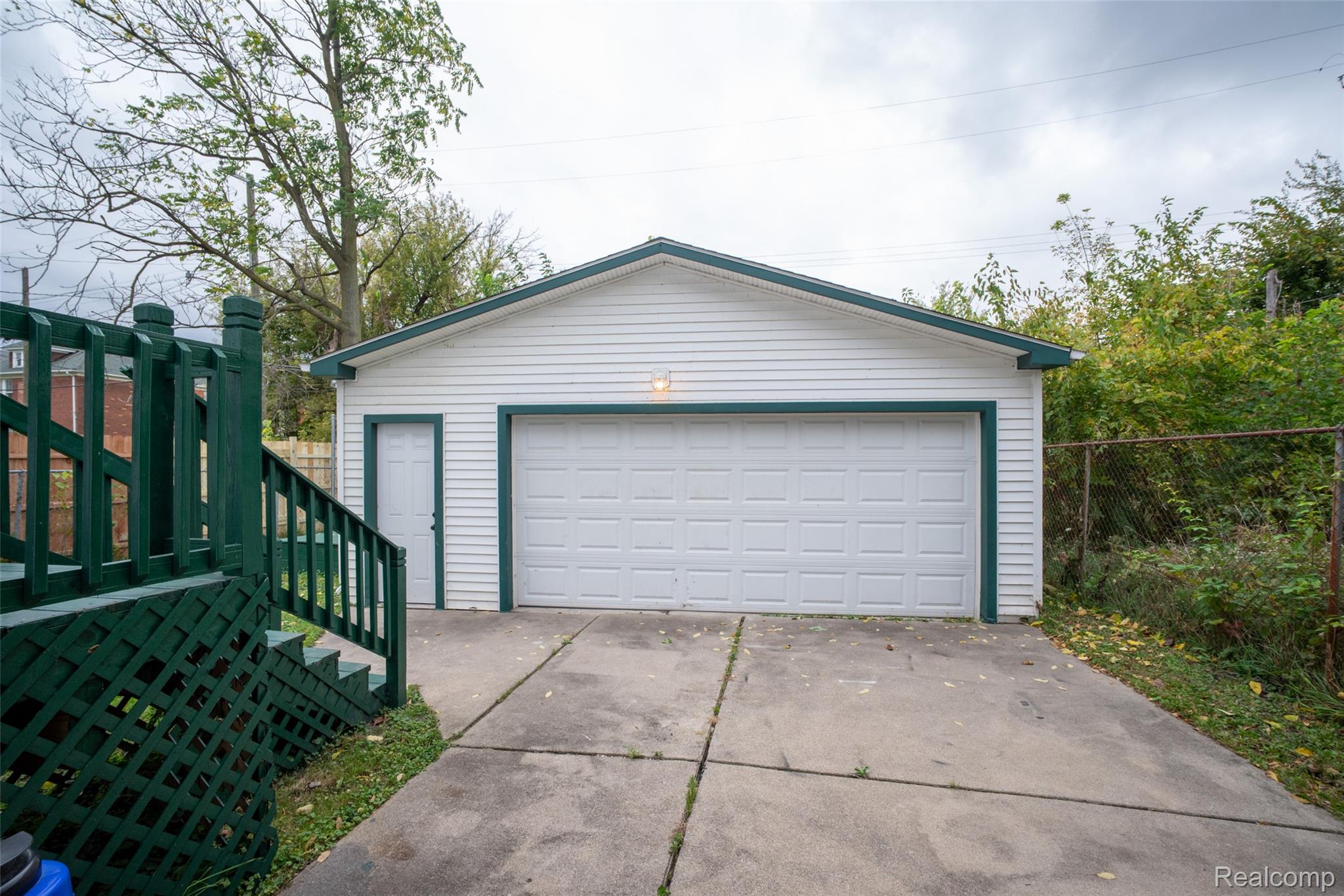 873 Algonquin ST
