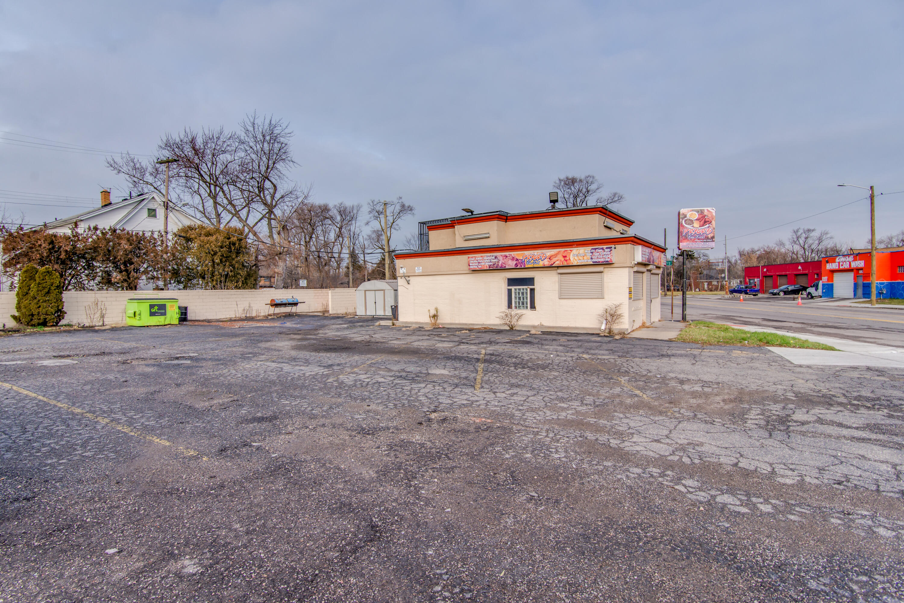 18035 Conant