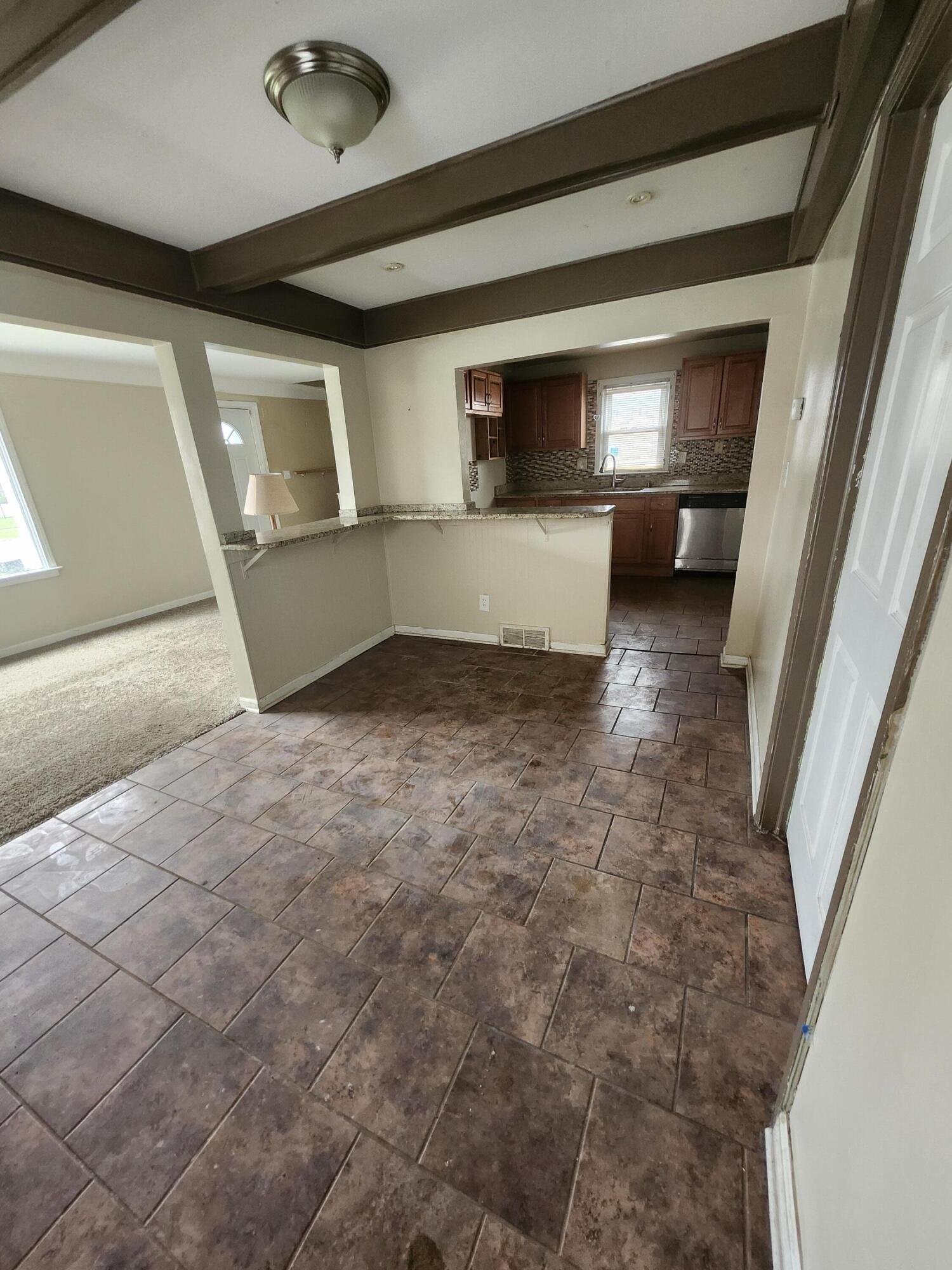 23709 W Chicago