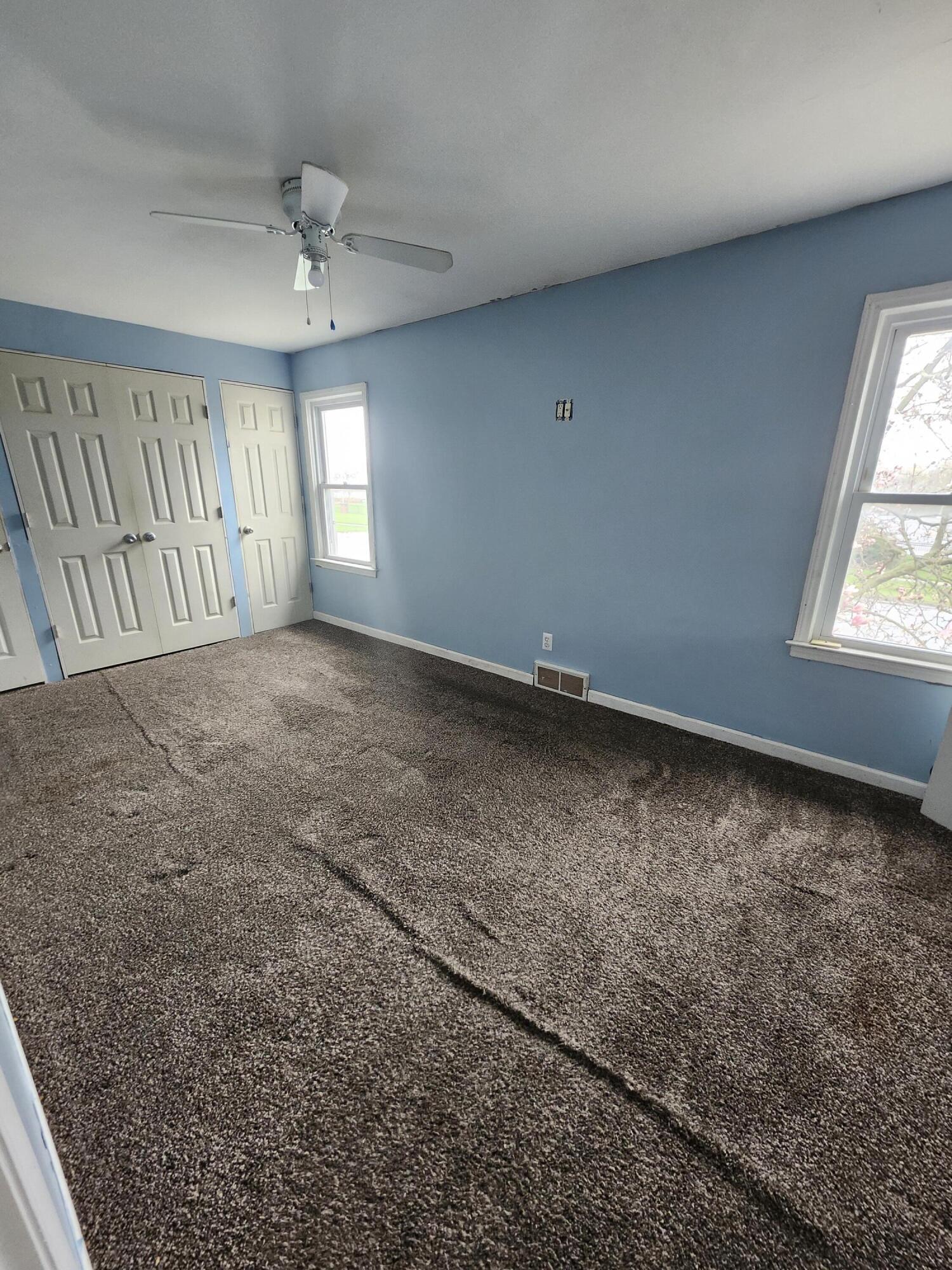 23709 W Chicago