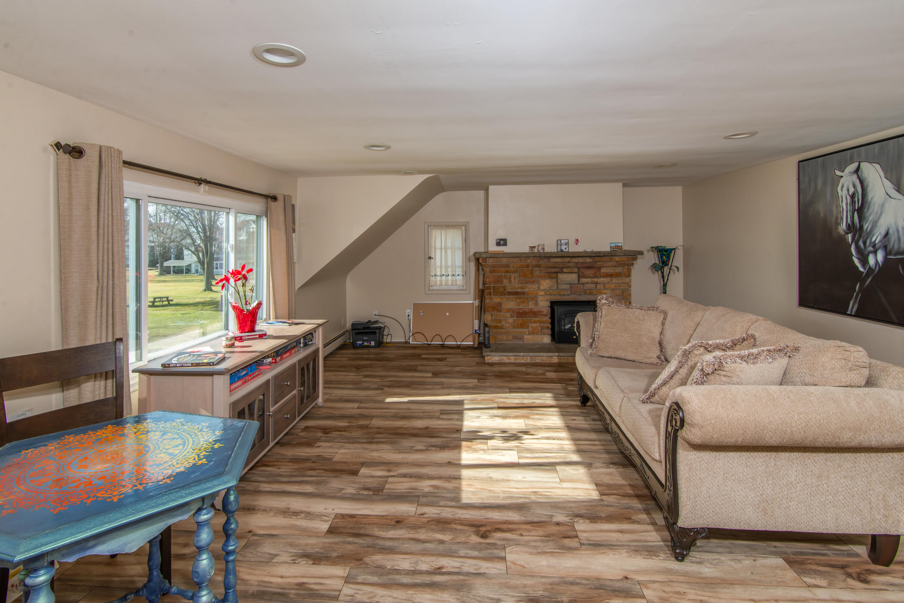 6123 Pointe Tremble Road