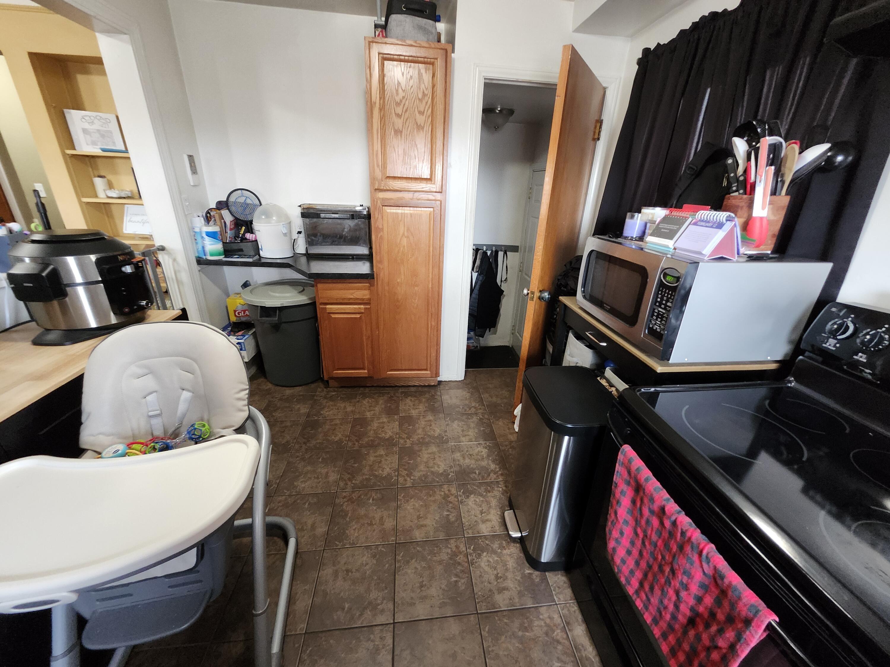 9591 Woodbine