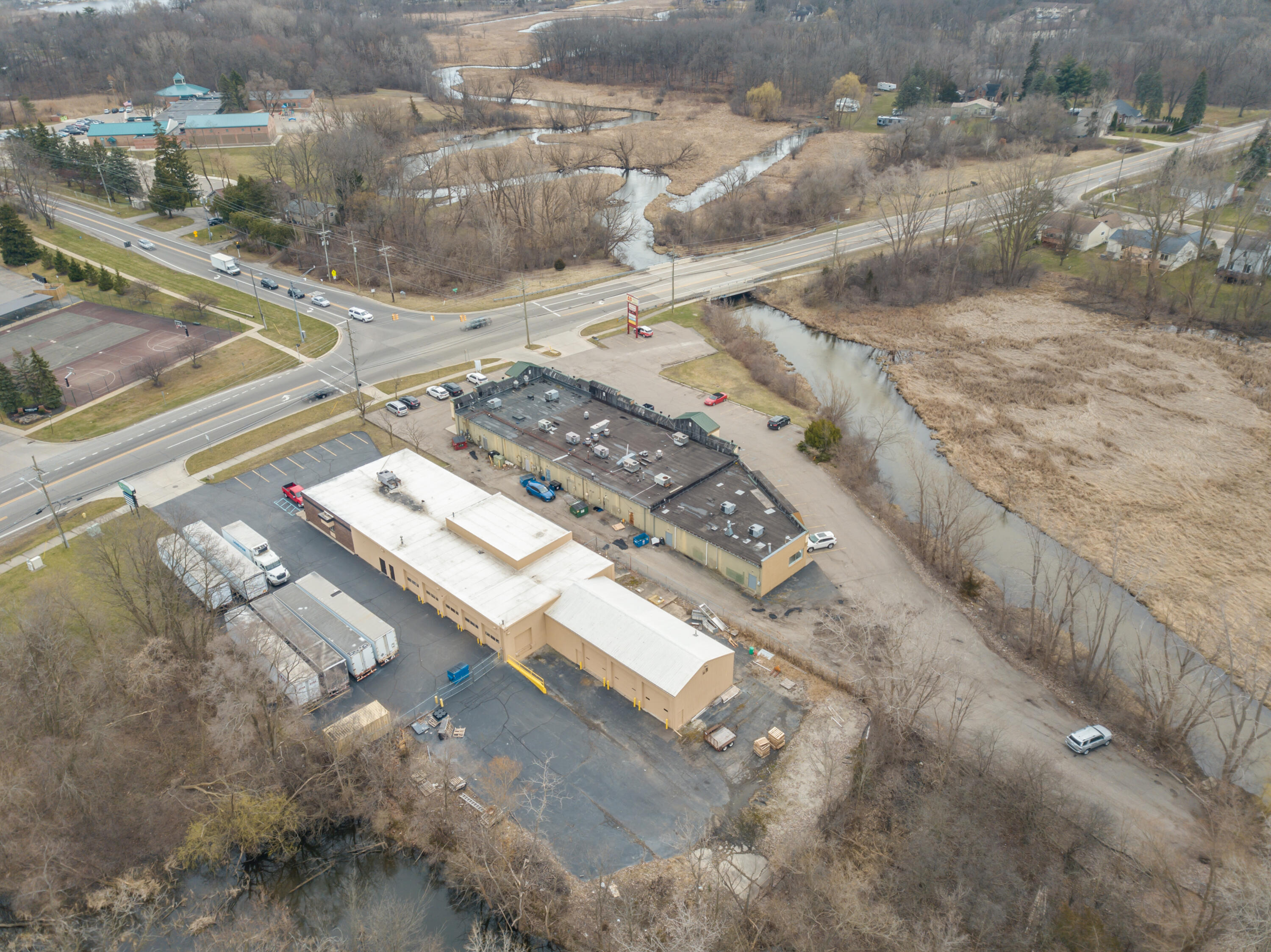 5566 Cooley Lake Road