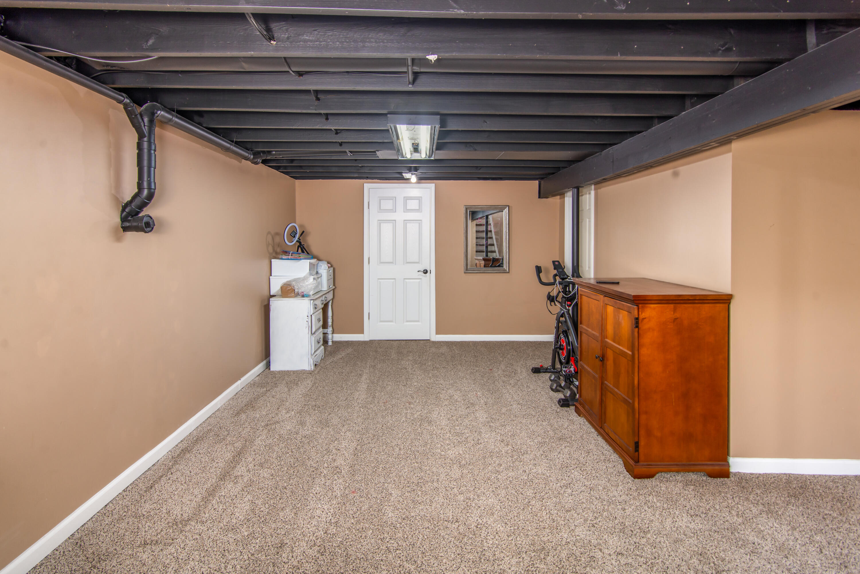 2381 W Thompson Road