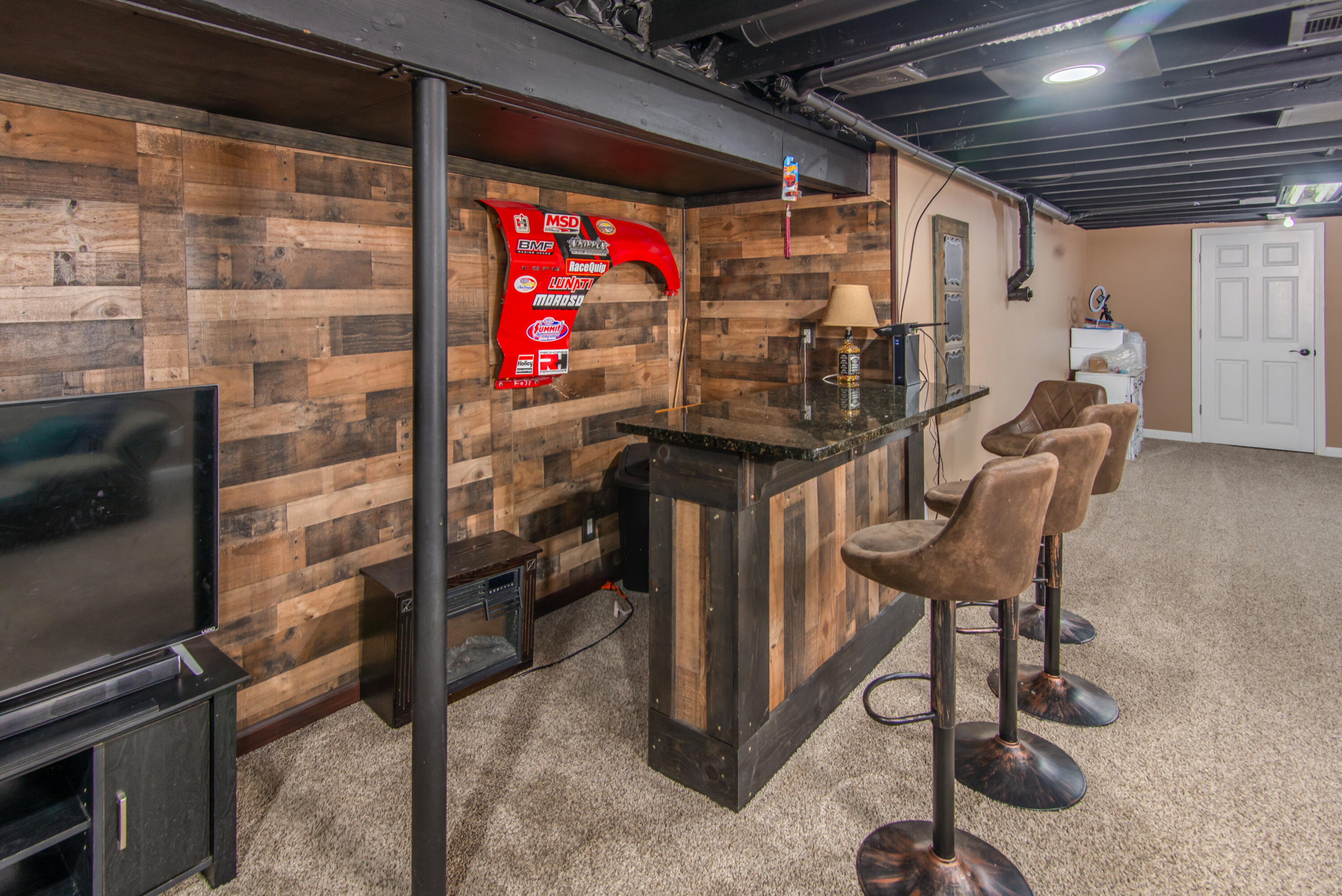 2381 W Thompson Road