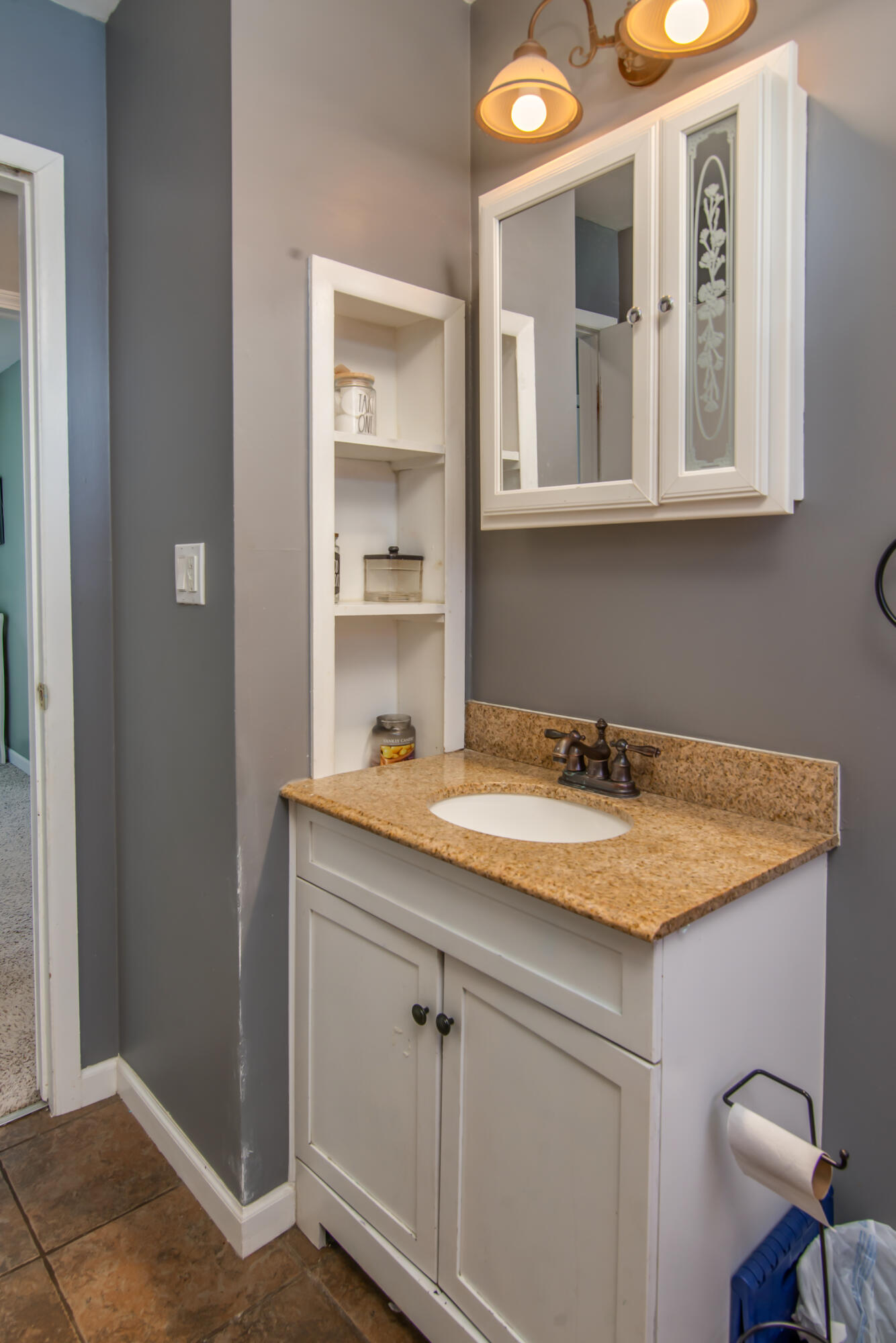 2381 W Thompson Road