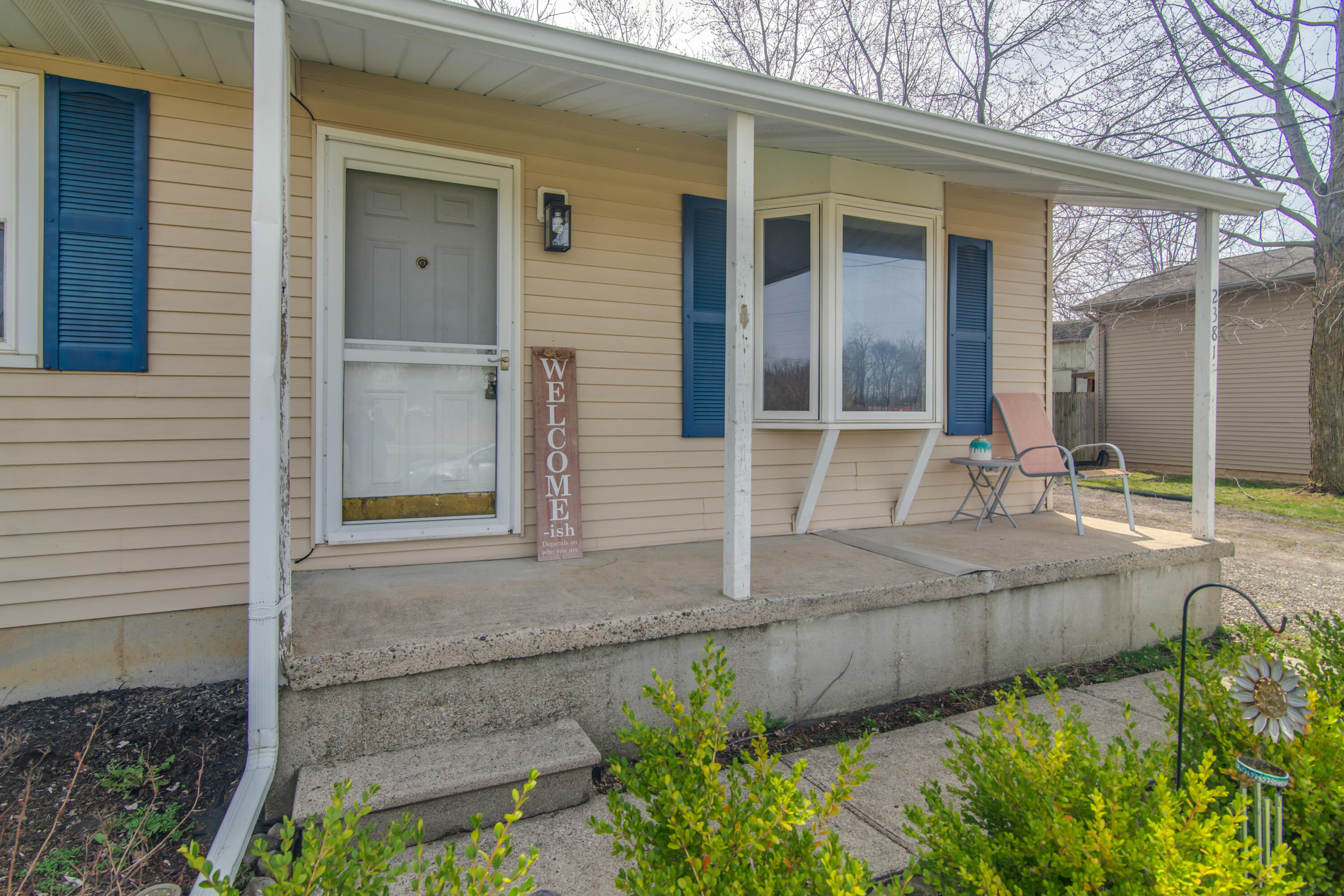 2381 W Thompson Road