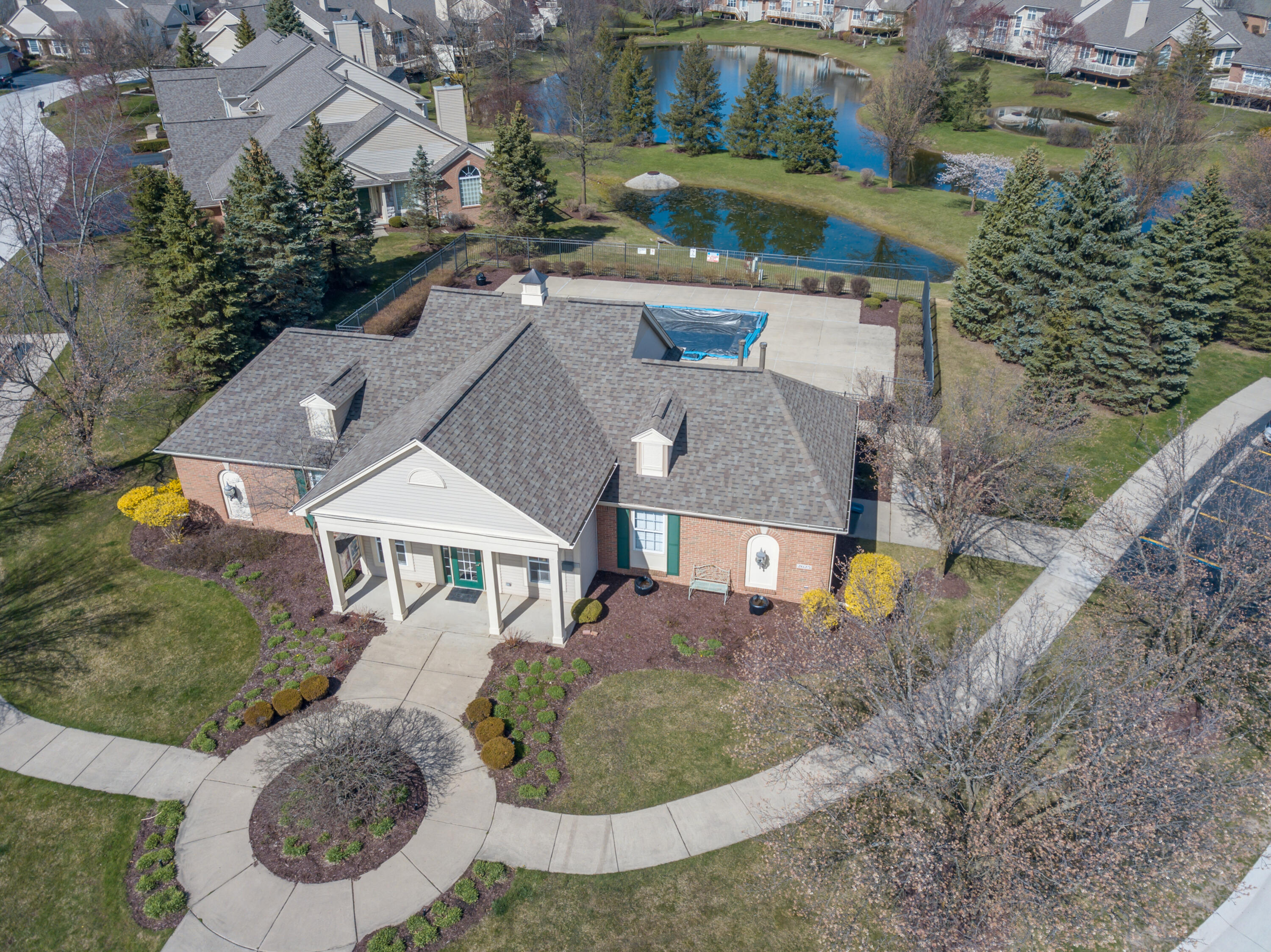 2737 Hogan Way, 3