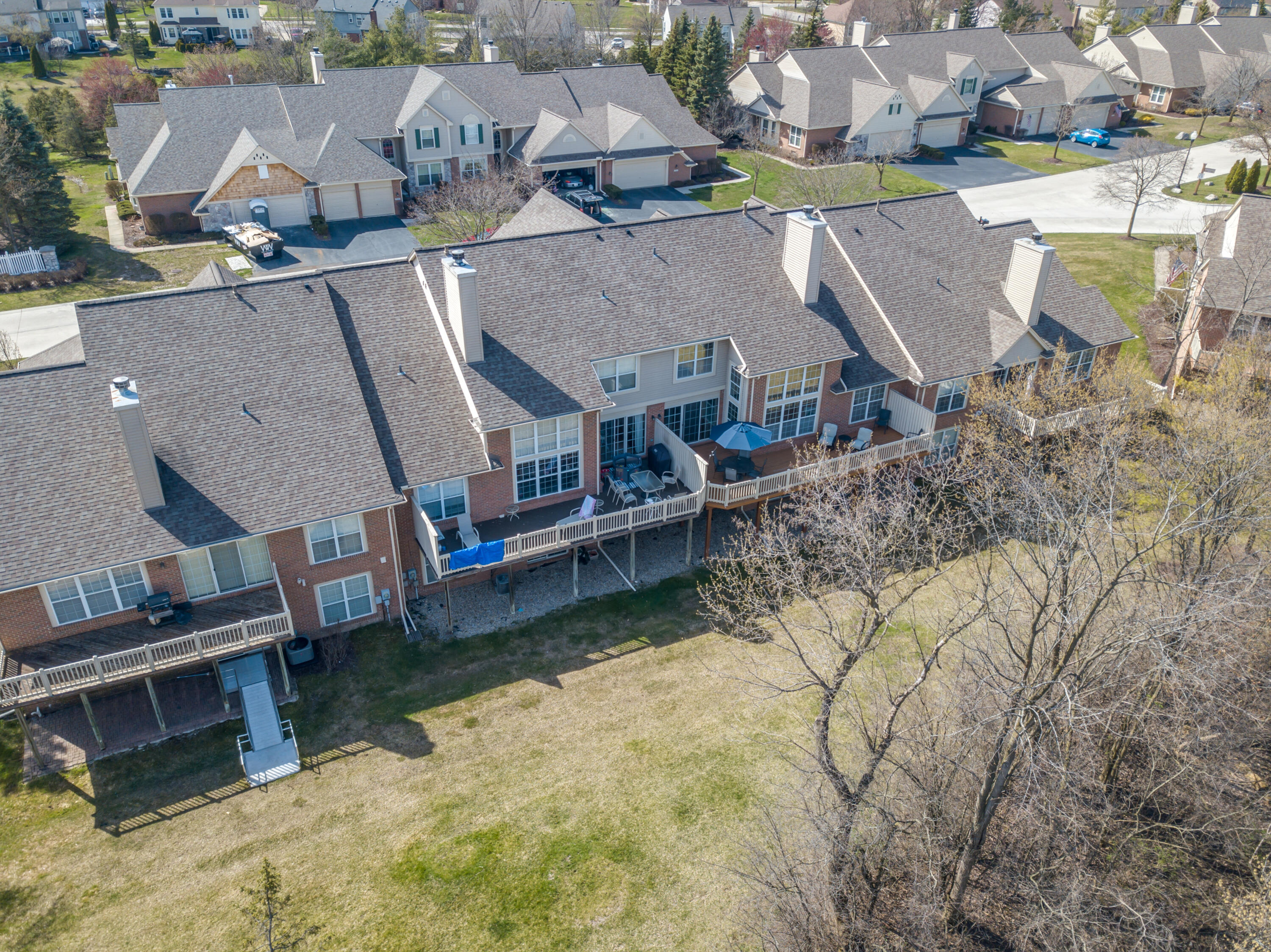 2737 Hogan Way, 3