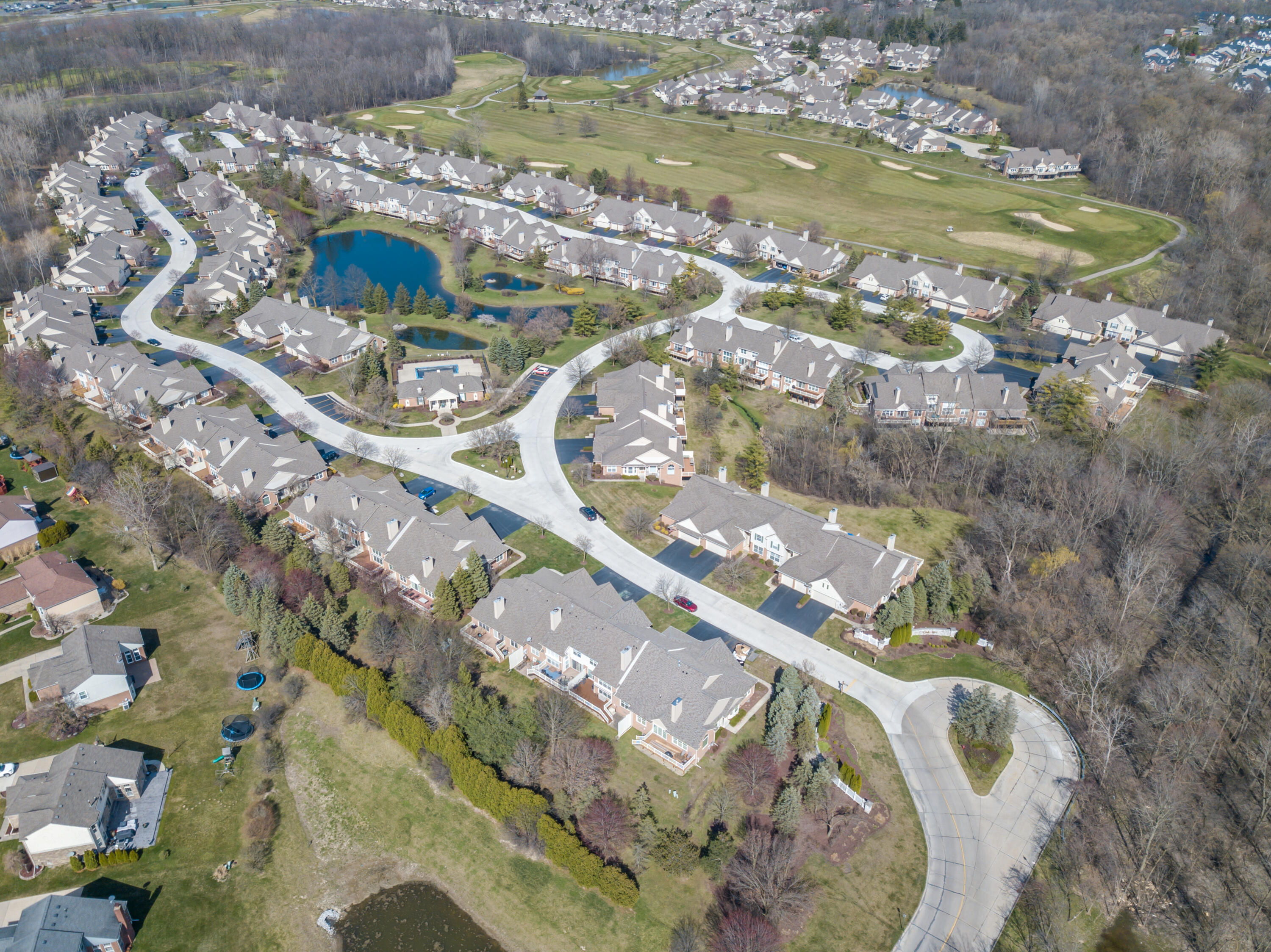2737 Hogan Way, 3